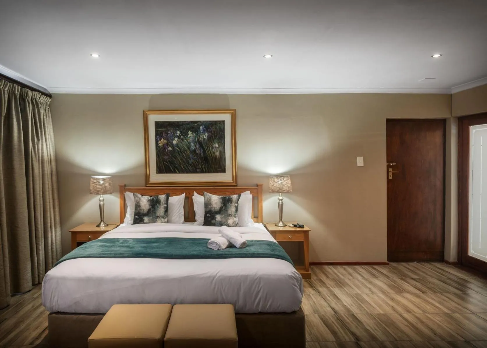 Bedroom, Bed in Woodbridge Lodge