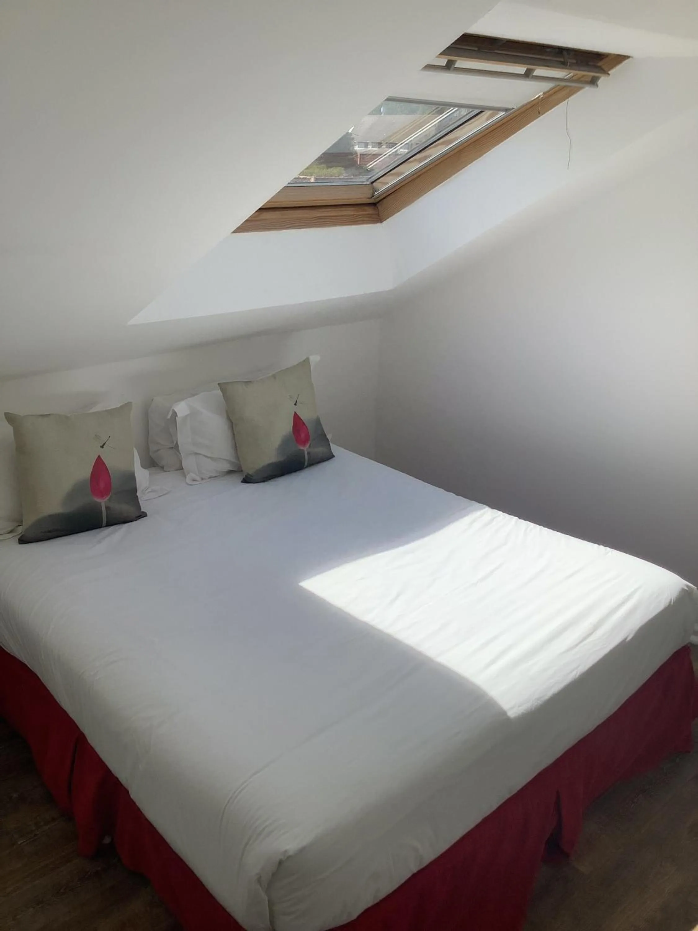 Bedroom, Bed in Woodbridge Lodge