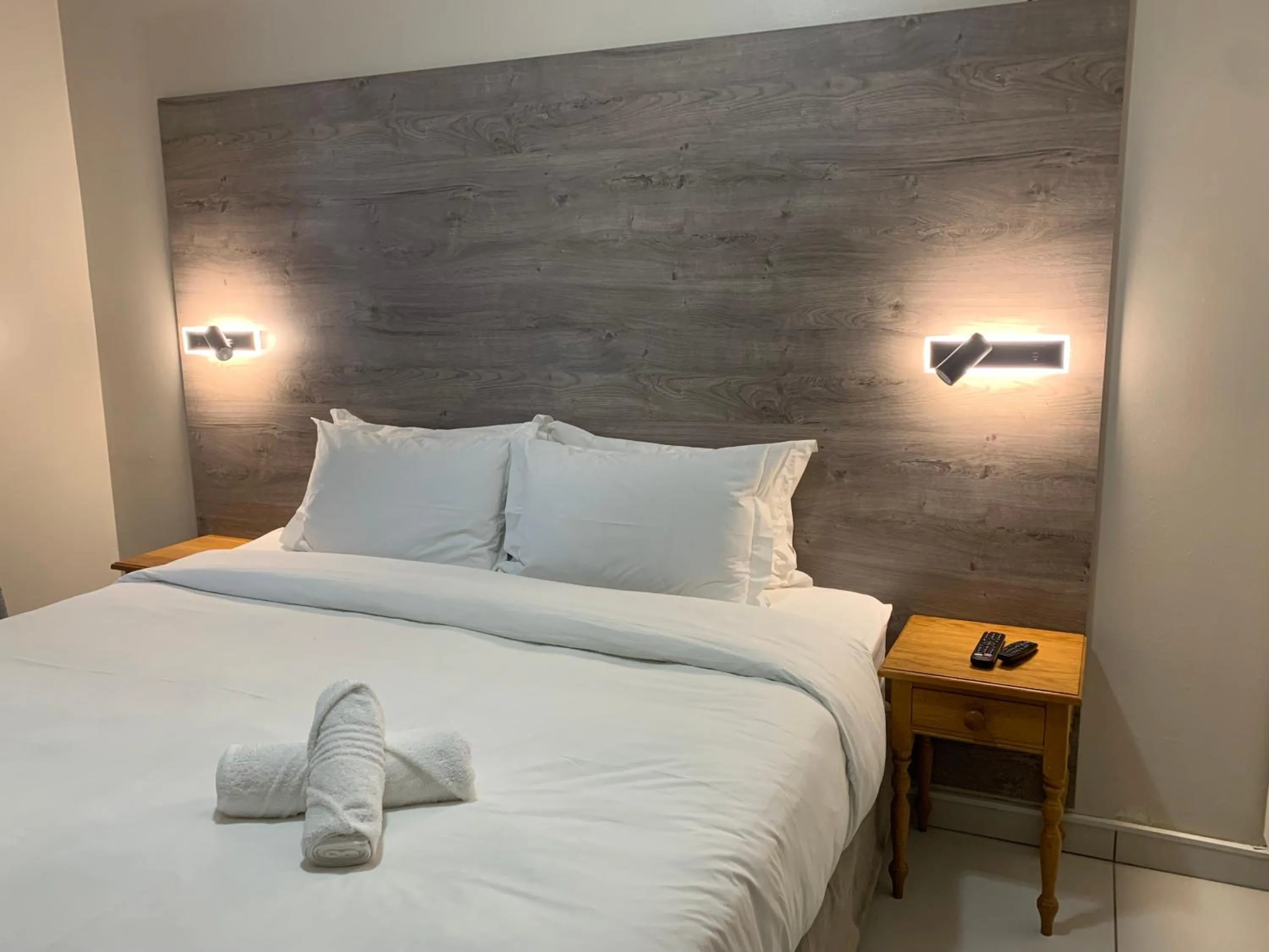 Bedroom, Bed in Woodbridge Lodge