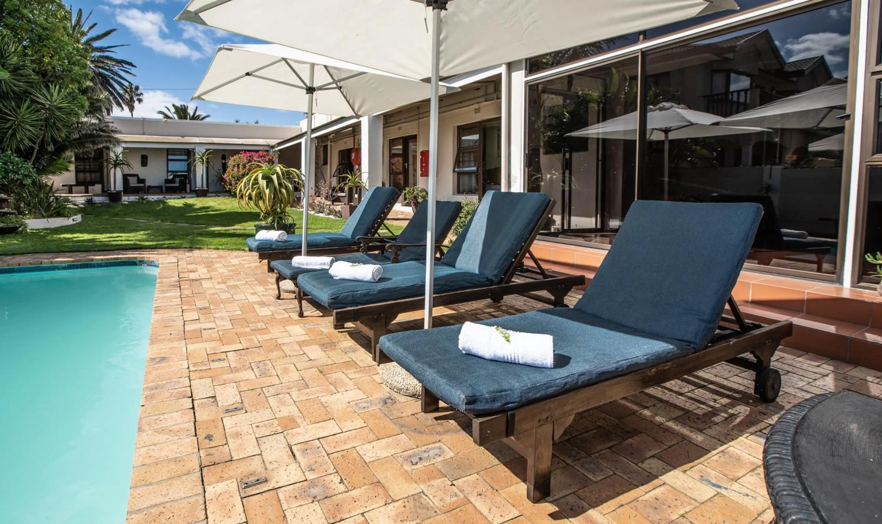 Property building in Woodbridge Lodge