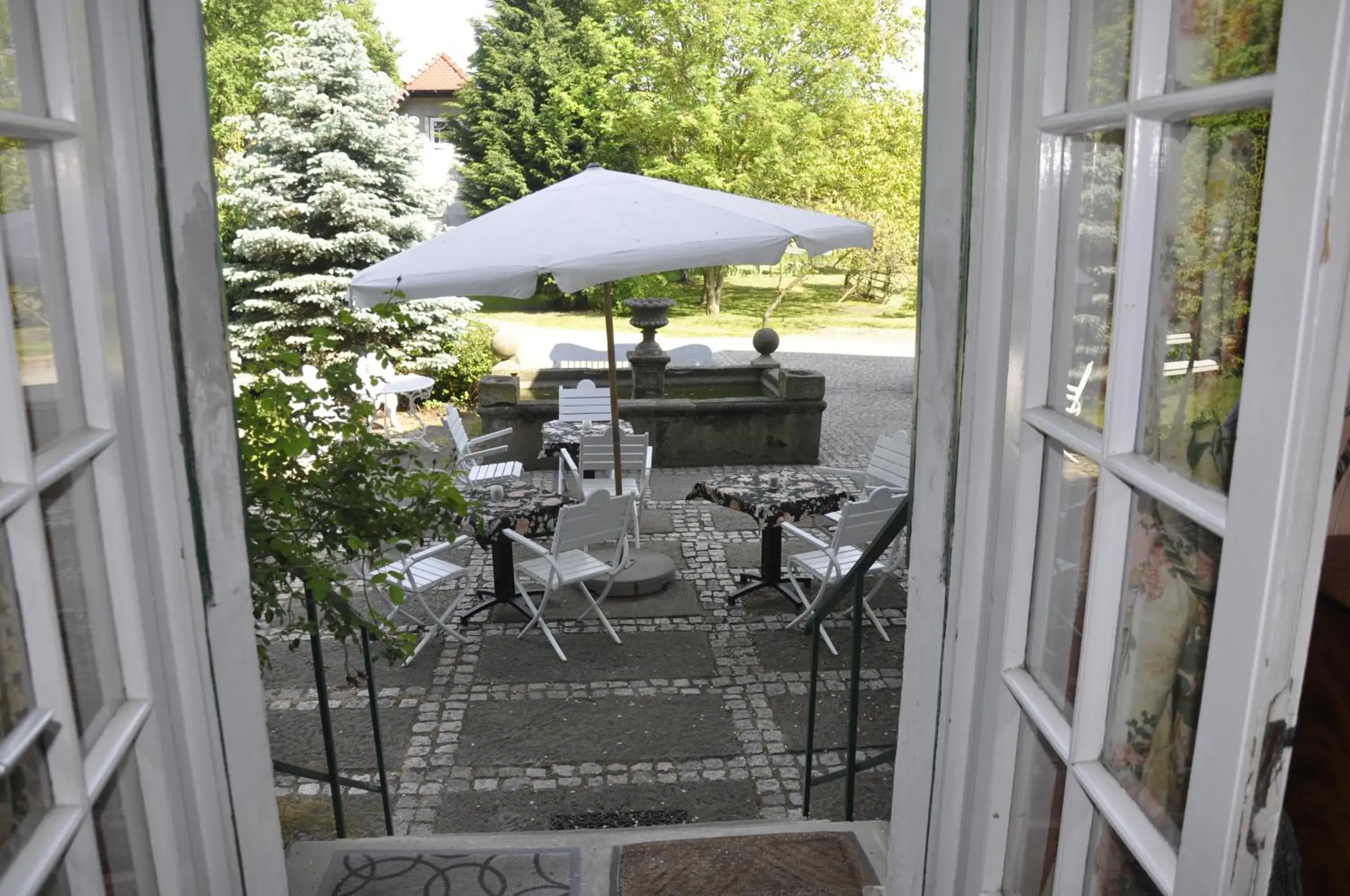Single Room in Hotel Garden Single Room in Hotel Garden