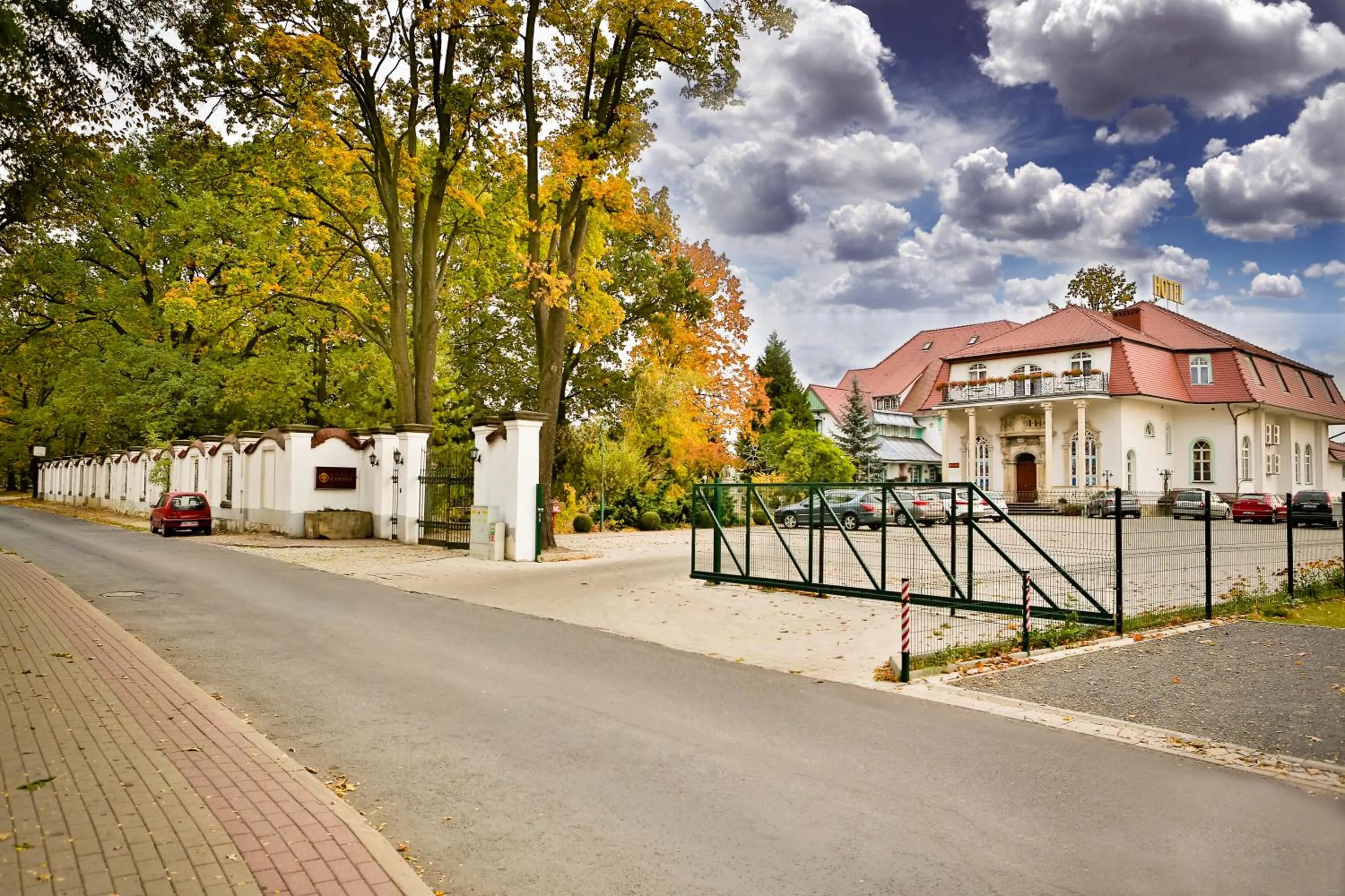Facade/entrance in Hotel Garden