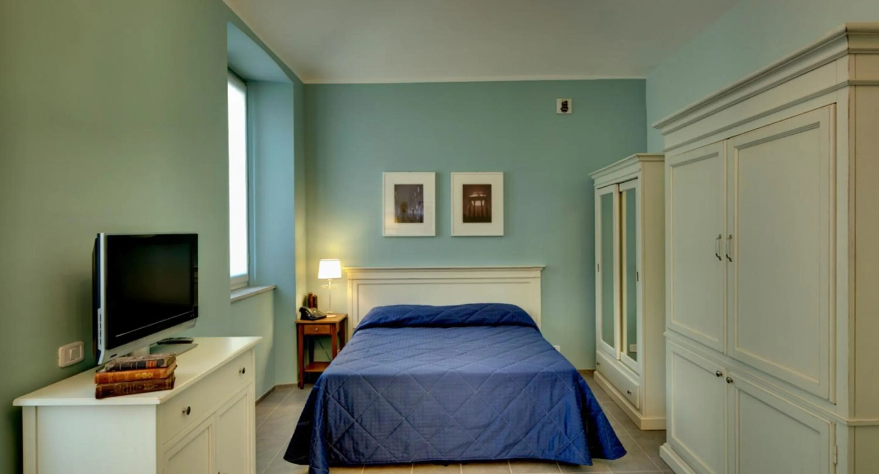 Kitchen or kitchenette, Bed in Santa Giulia Hotel e Residence Torino