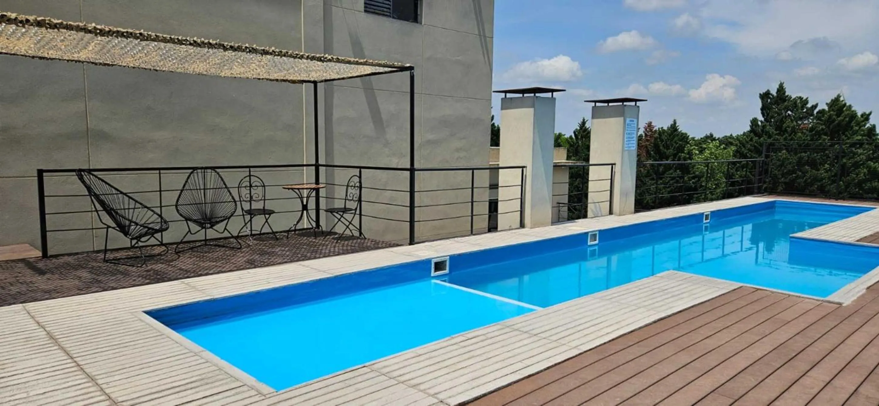 Day in Casa Campus Pilar Suites