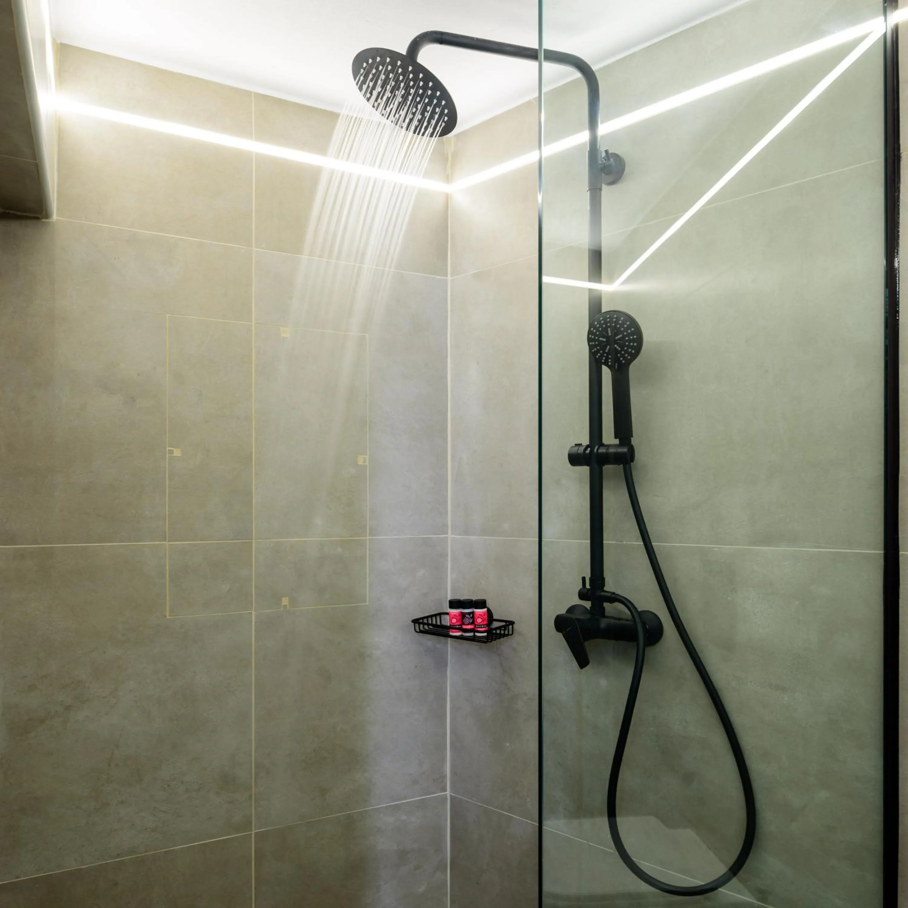 Shower in Elia Caldera Suites