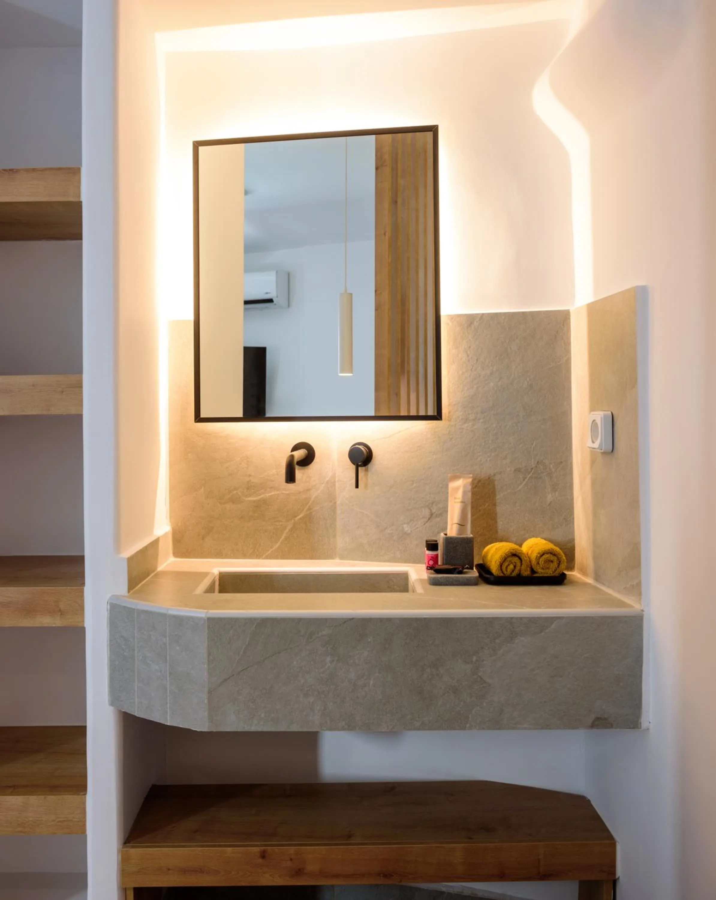 Bathroom in Elia Caldera Suites