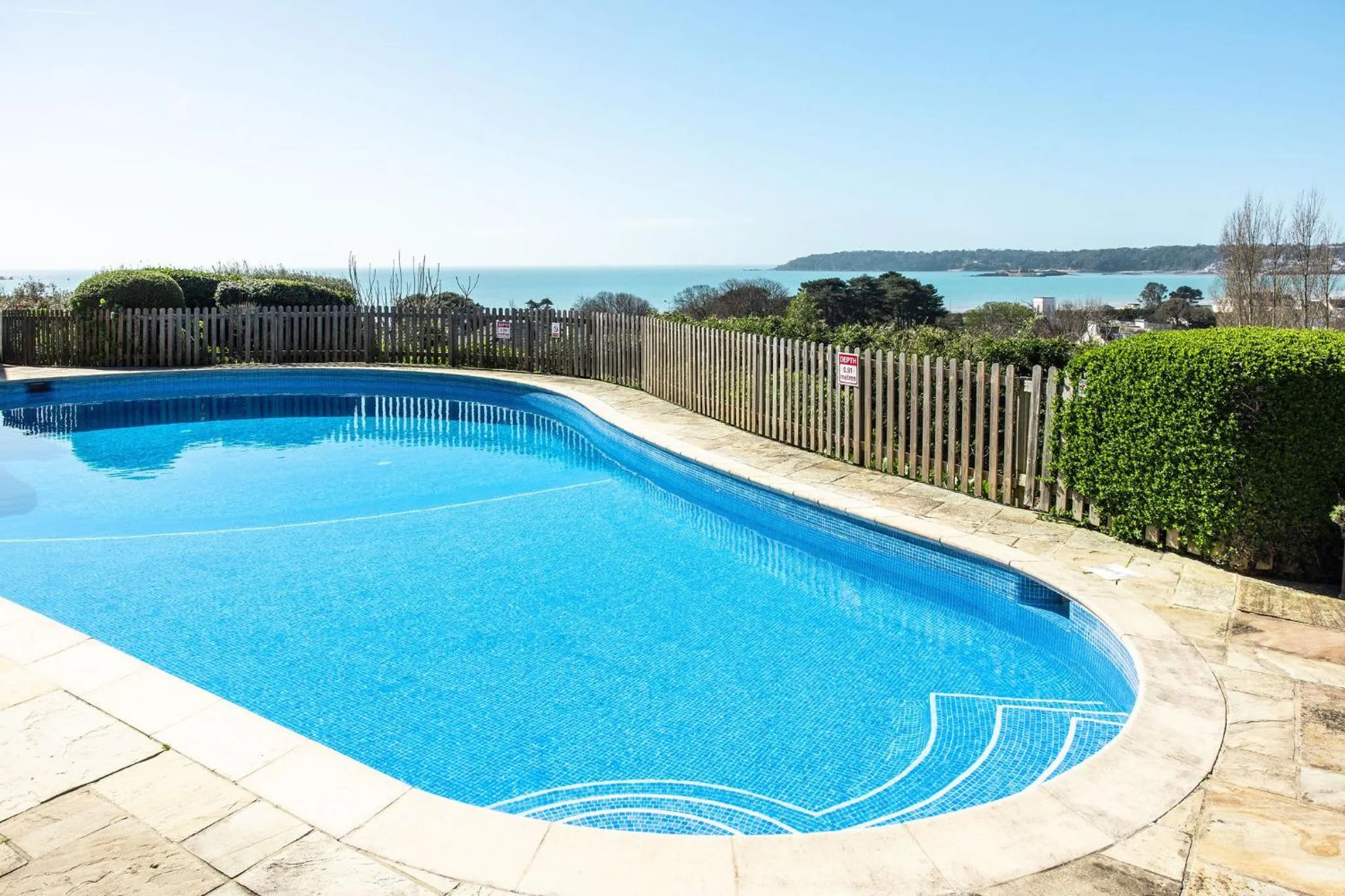 Swimming pool in Hotel Cristina