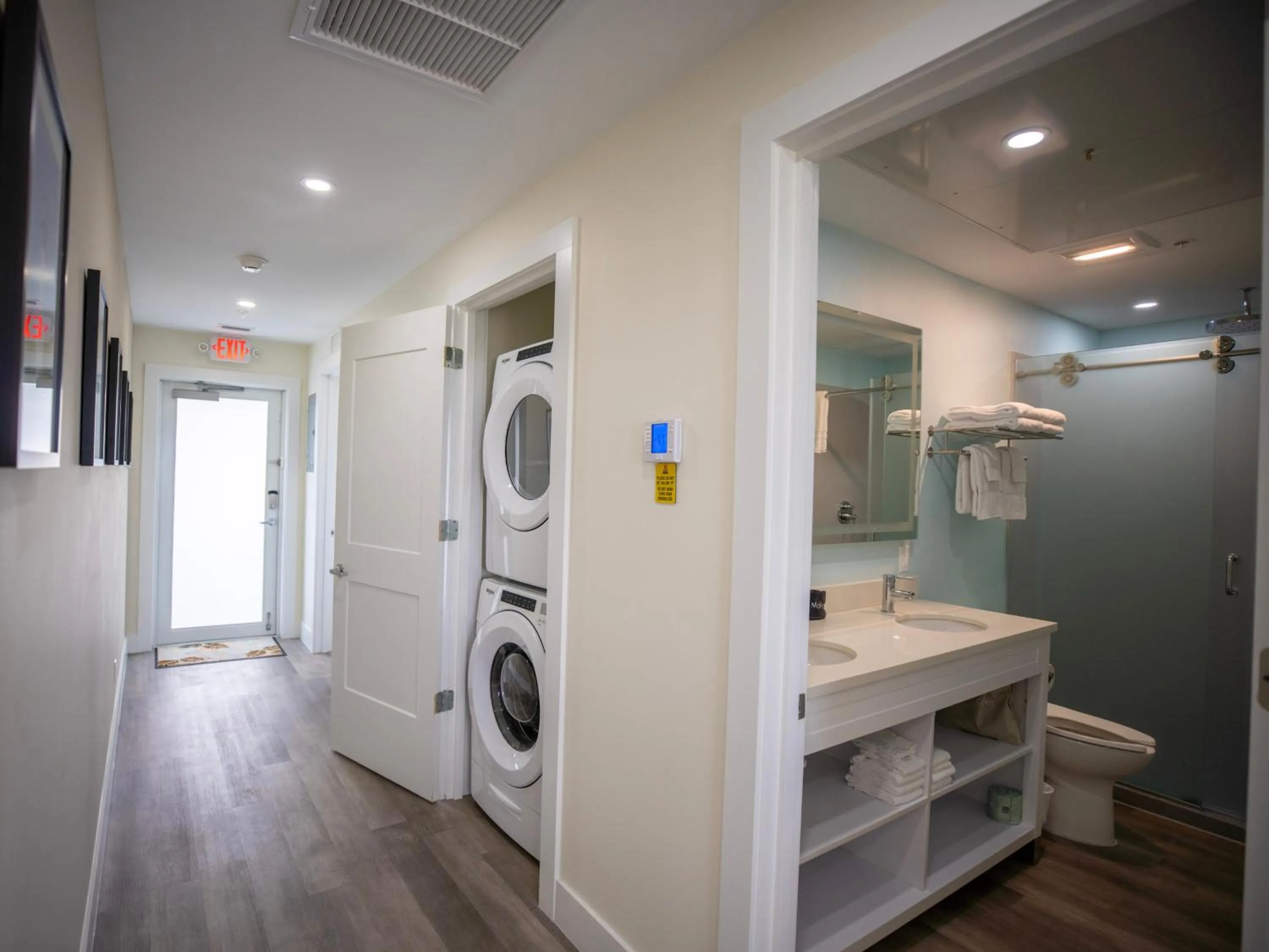 Bathroom in Sugarloaf Key Hotel at KOA Resort