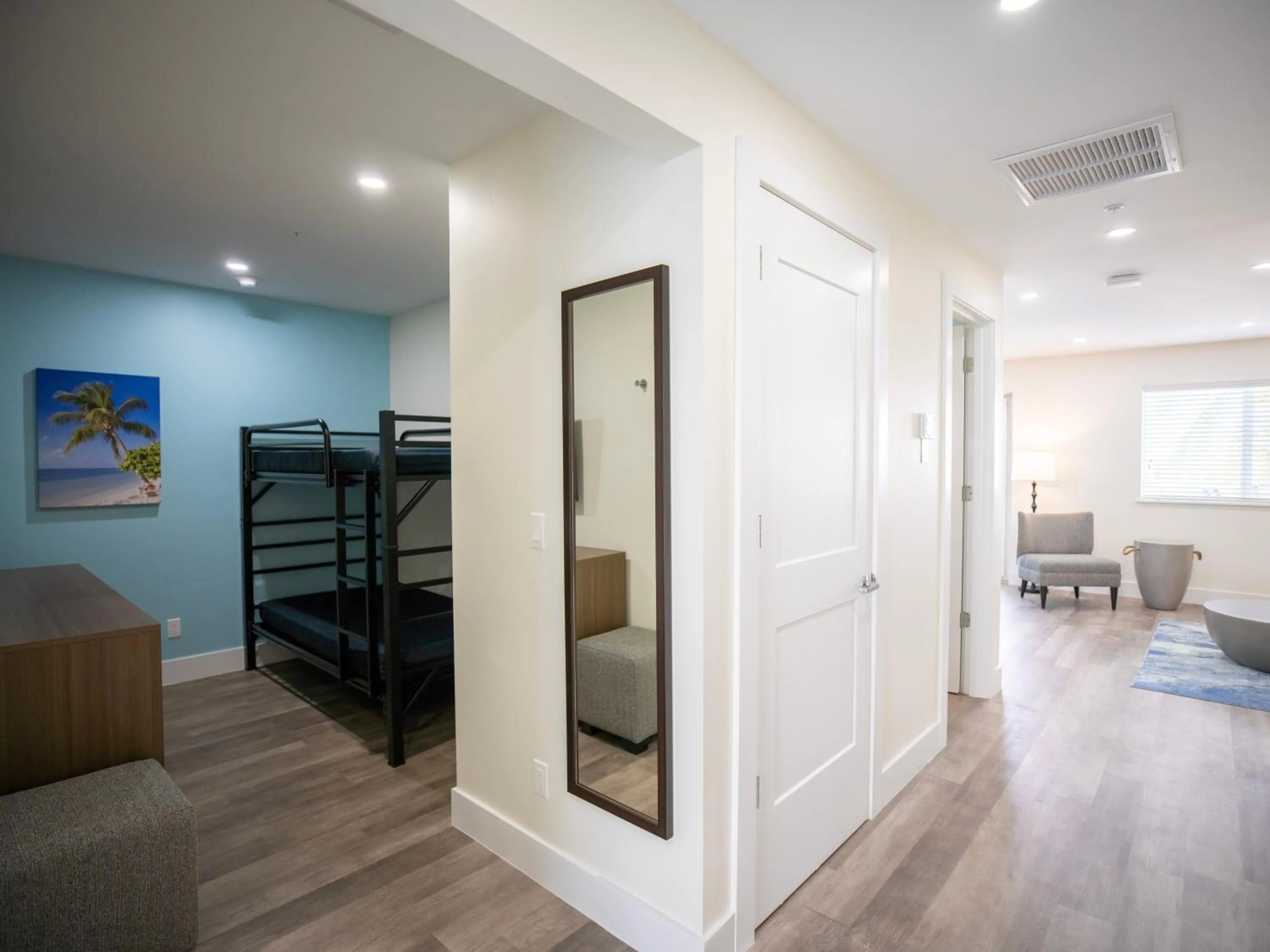 bunk bed, Bed in Sugarloaf Key Hotel at KOA Resort