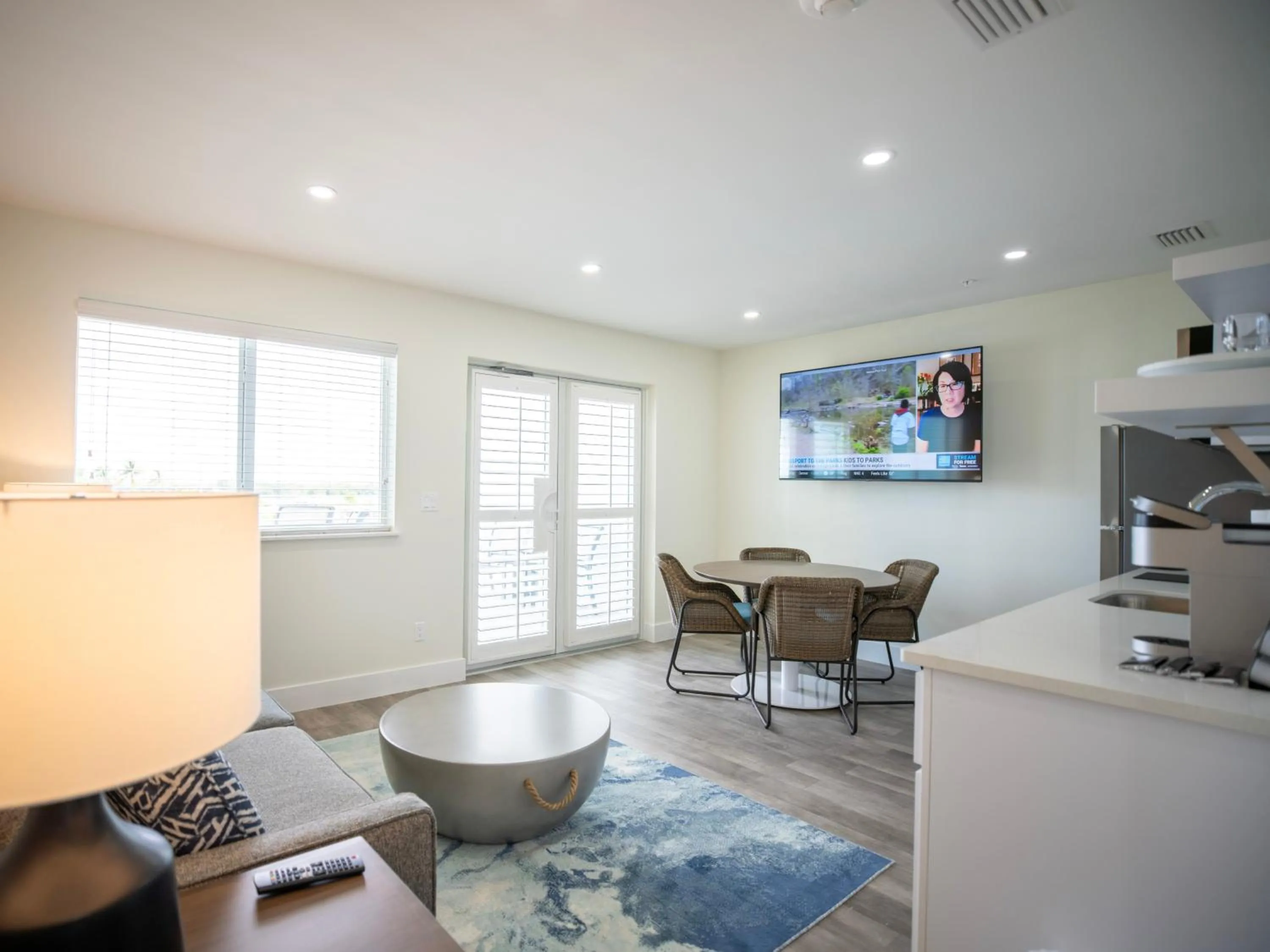 Living room in Sugarloaf Key Hotel at KOA Resort