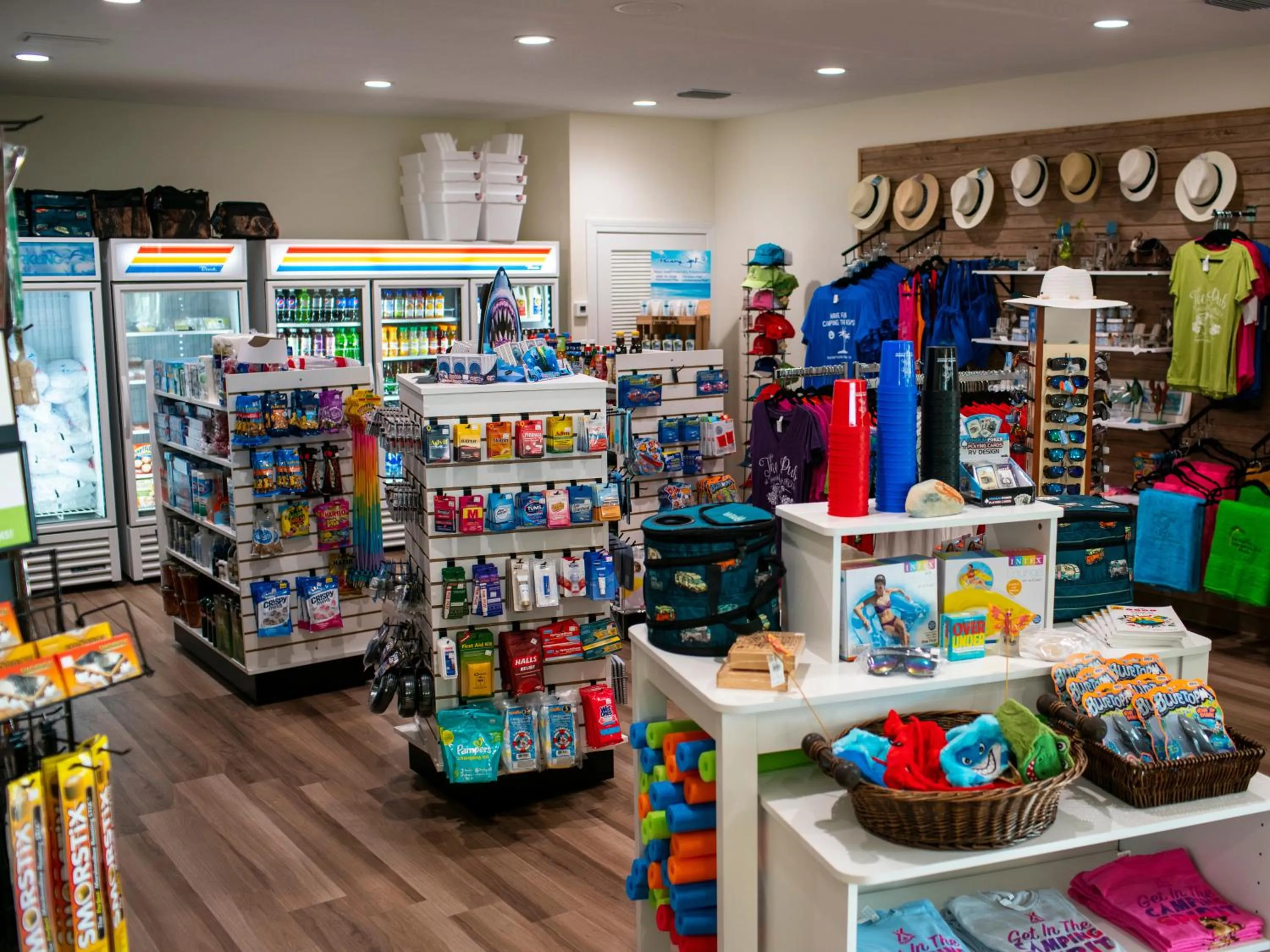 On-site shops in Sugarloaf Key Hotel at KOA Resort