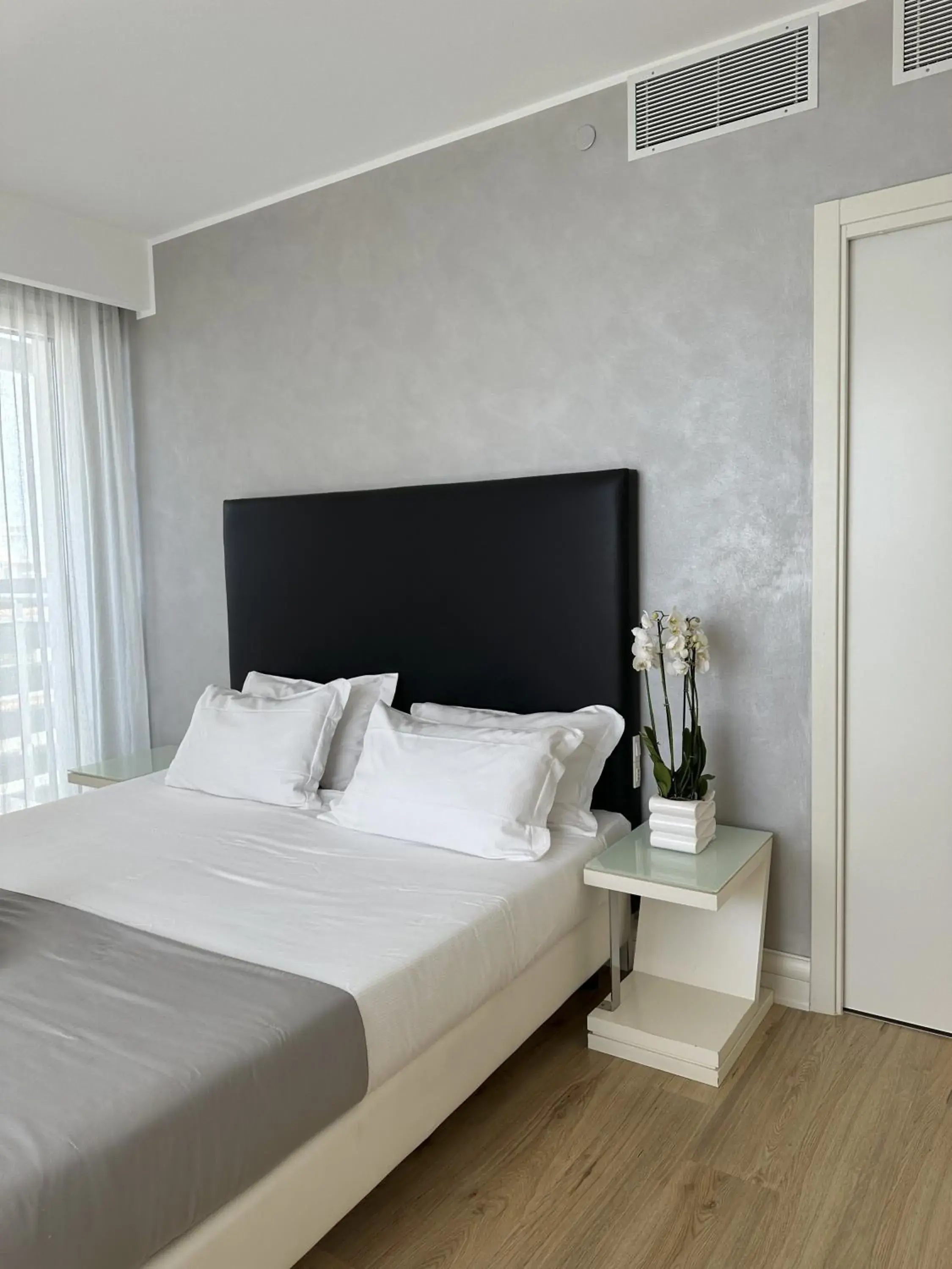 Double Room with Partial Sea View in Boutique Hotel Bali Double Room with Partial Sea View in Boutique Hotel Bali