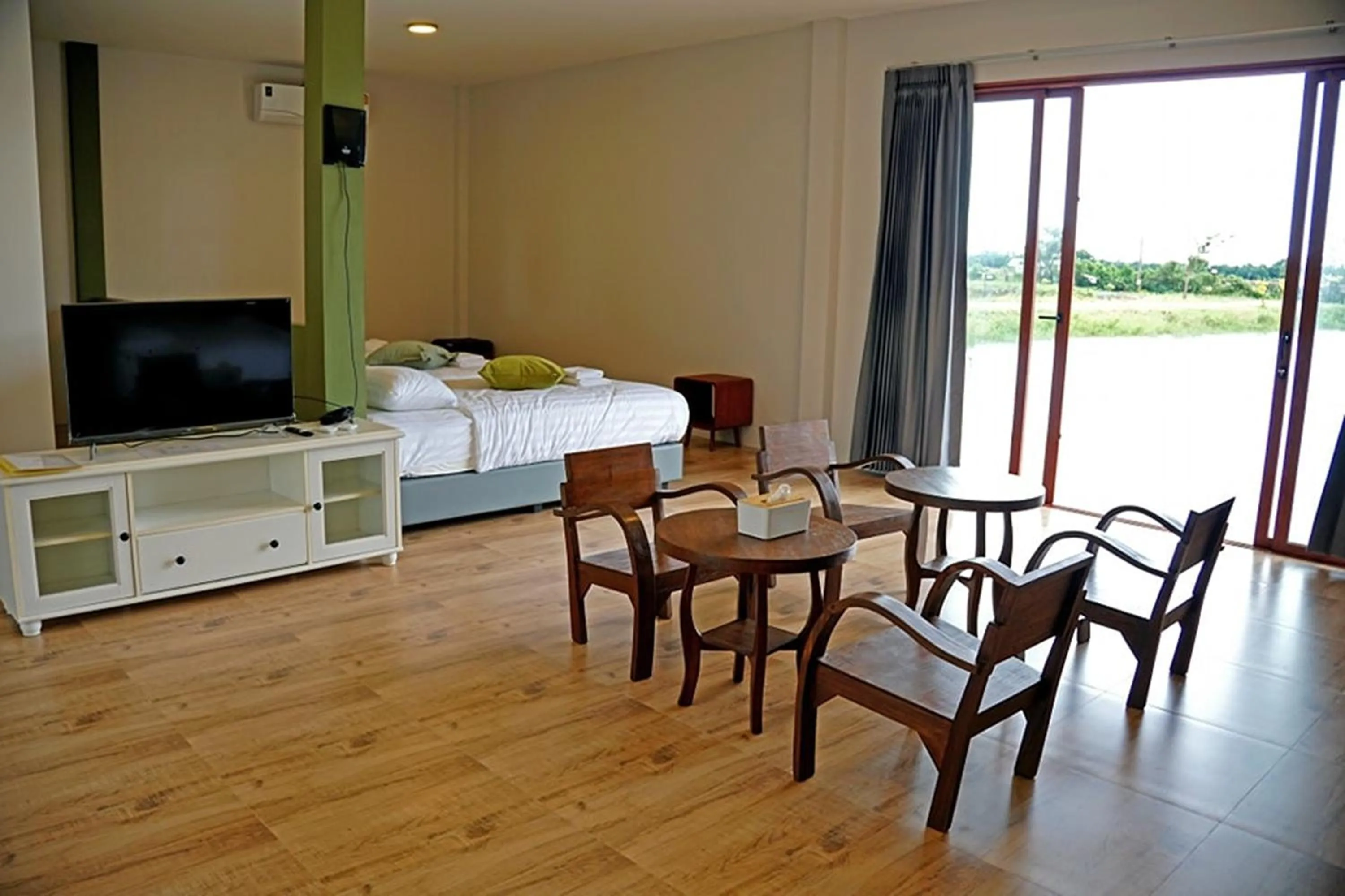 Living room, Bed in Burichan Resort