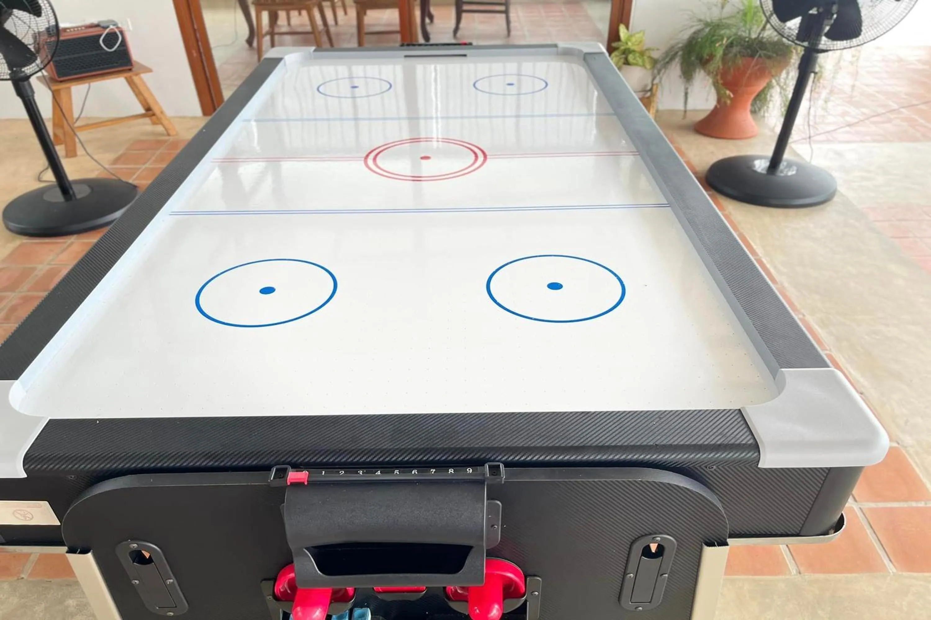 Game Room in Burichan Resort