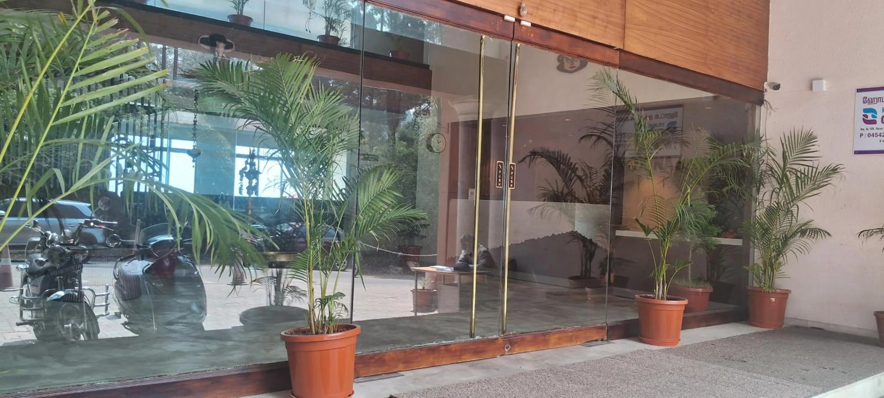 Facade/entrance in Hotel Oxina Cizel