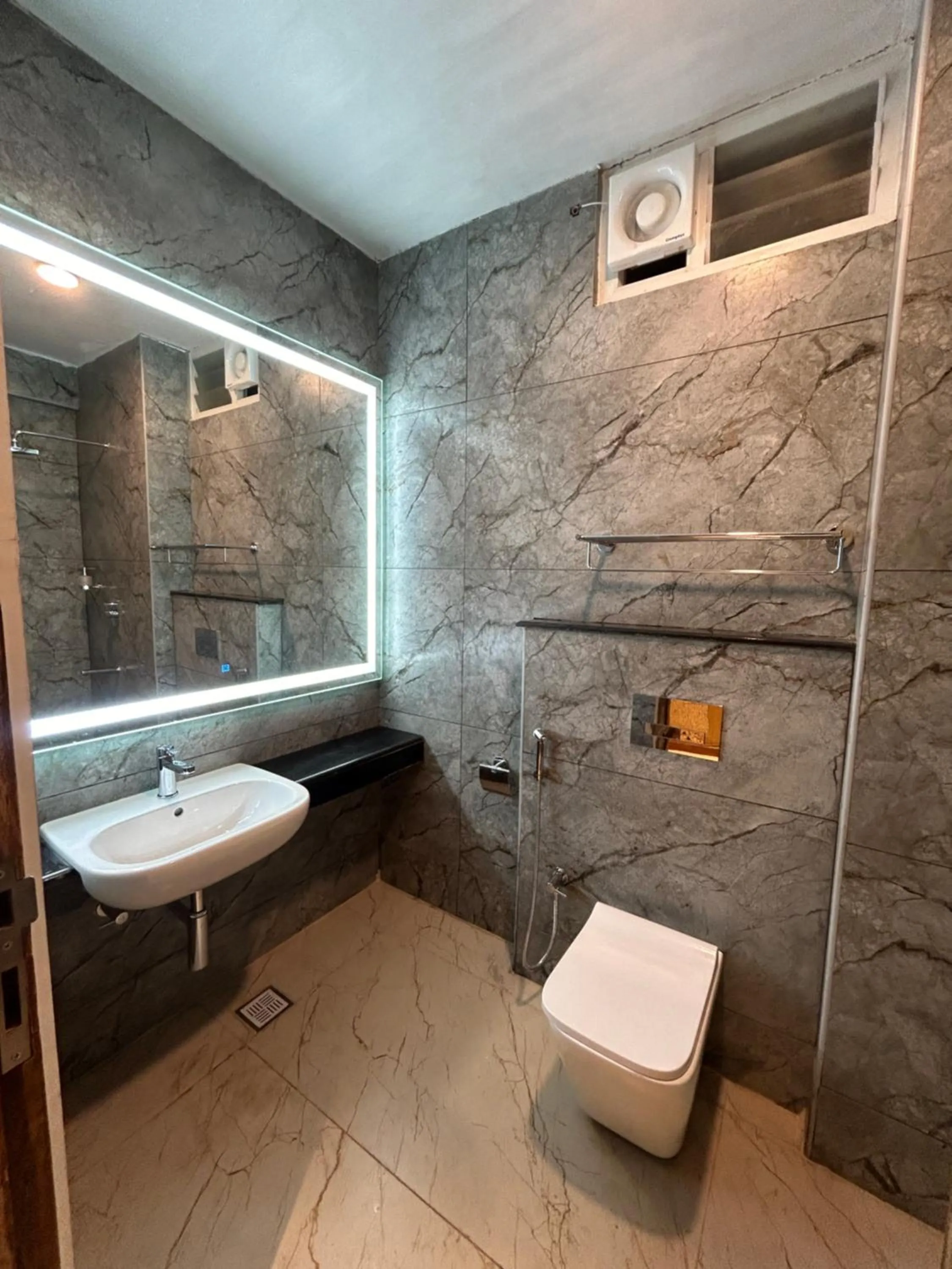 Bathroom in Hotel Oxina Cizel