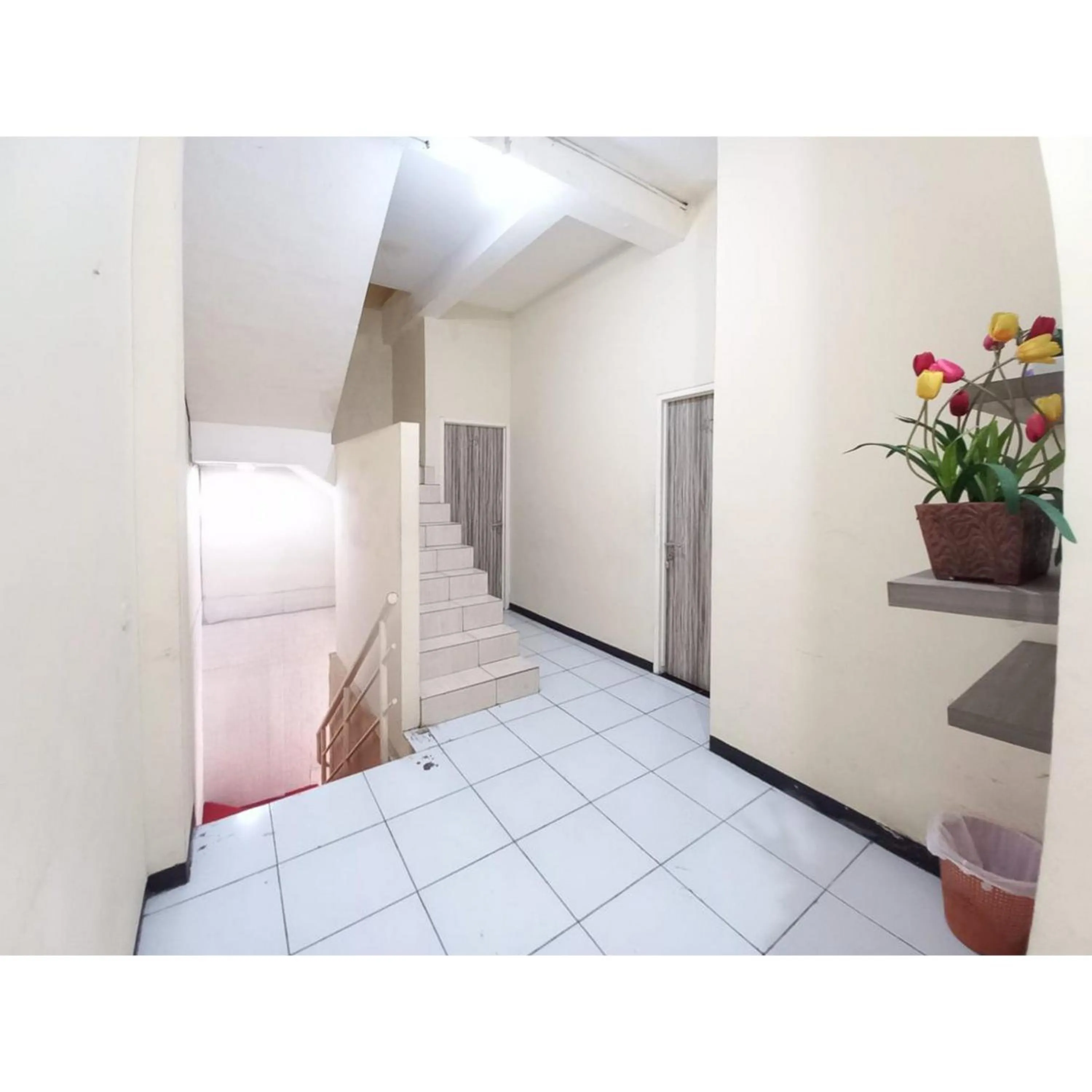 Property building in RedDoorz at Luxury Homestay near Aloha Waru Surabaya