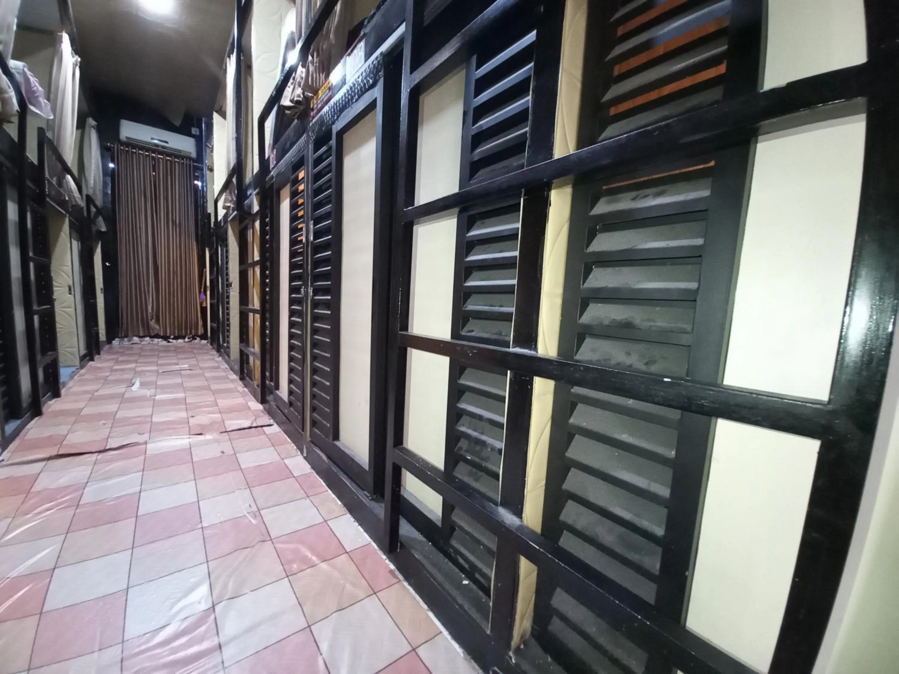 Property building in RedDoorz at Luxury Homestay near Aloha Waru Surabaya