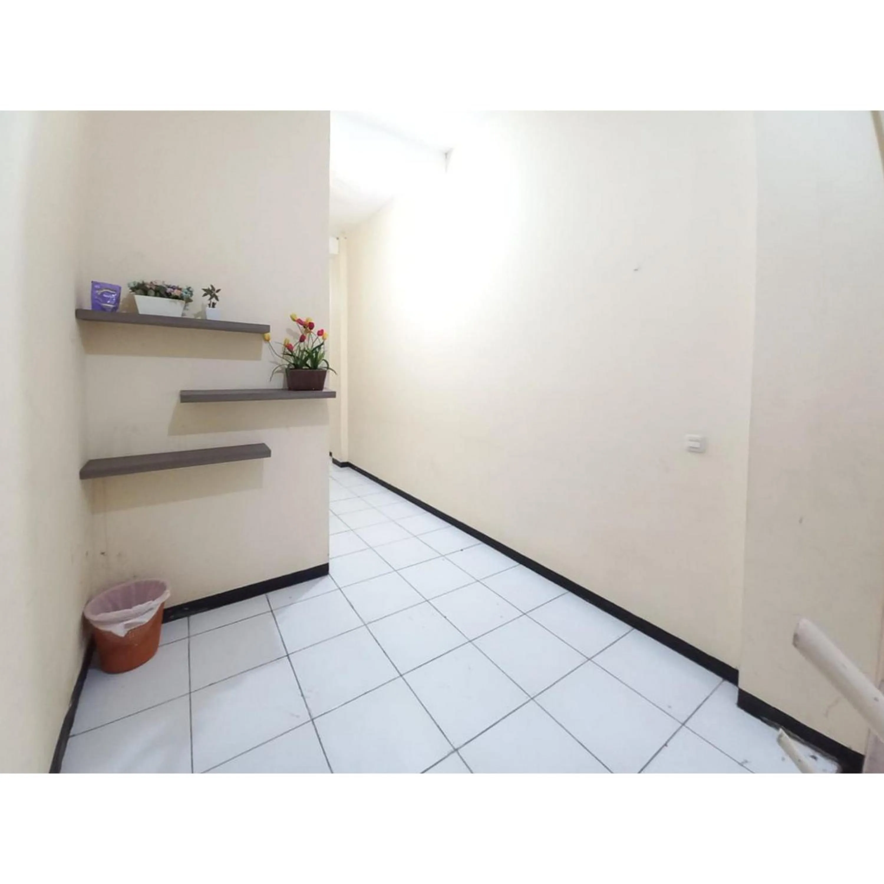 Property building in RedDoorz at Luxury Homestay near Aloha Waru Surabaya