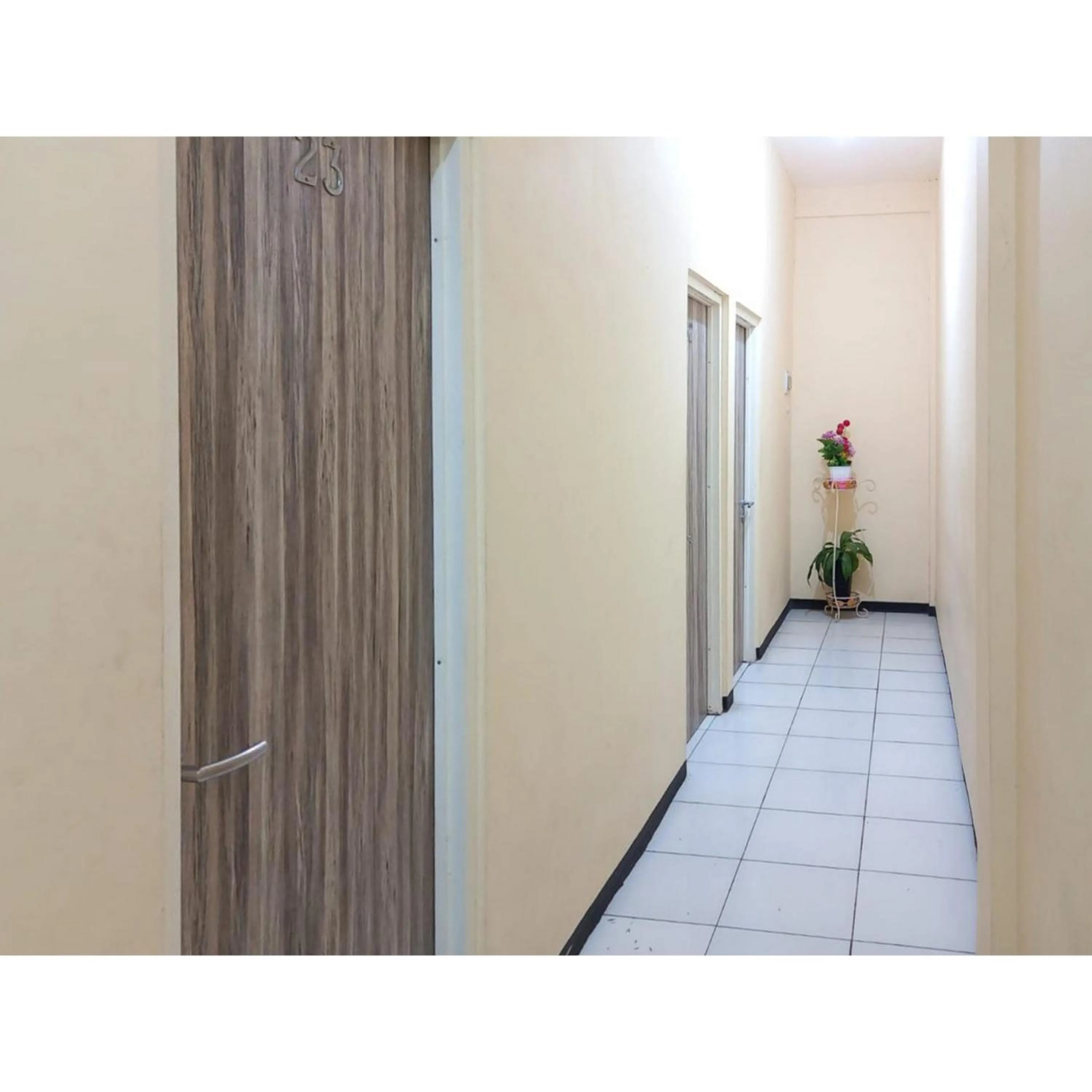 Property building in RedDoorz at Luxury Homestay near Aloha Waru Surabaya