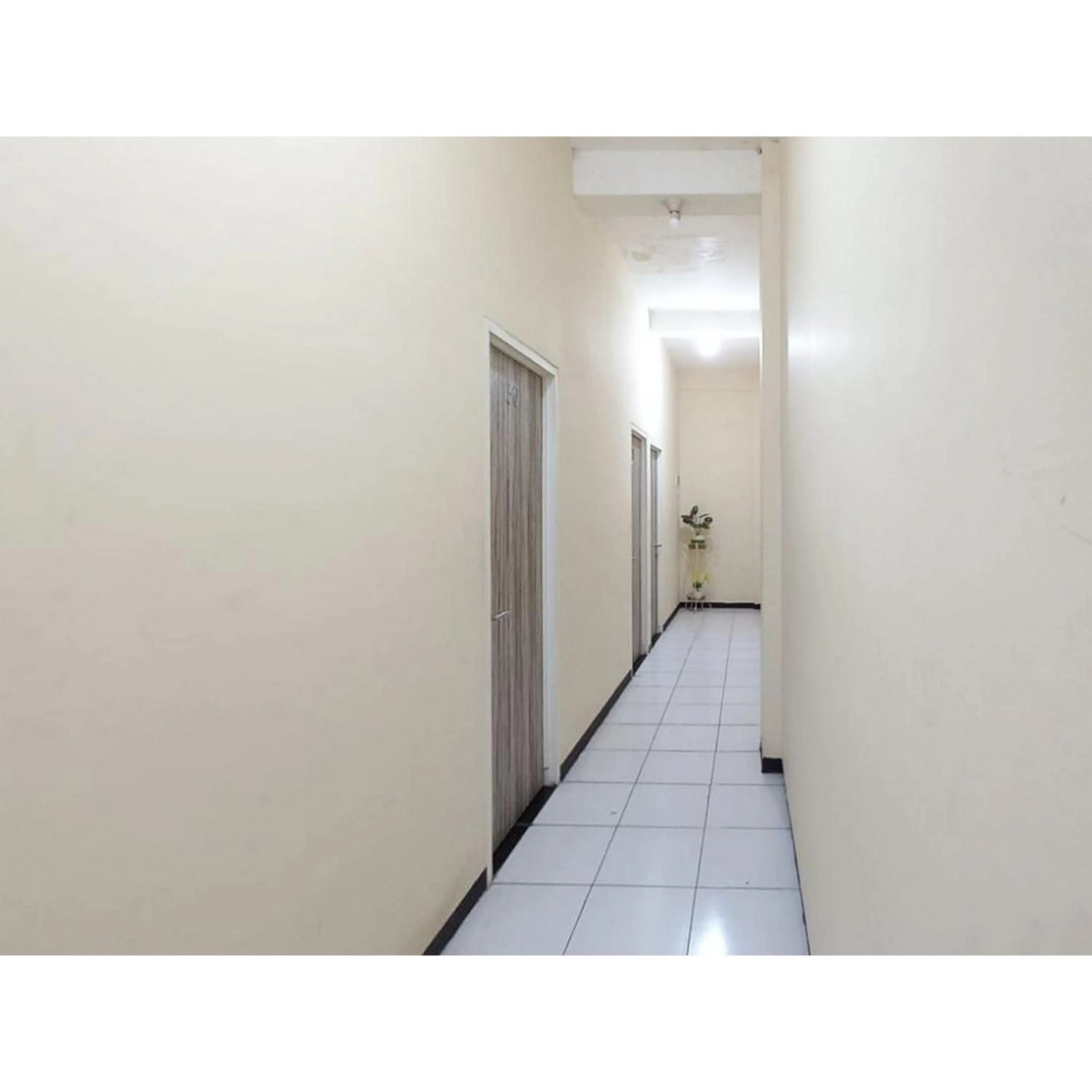 Property building in RedDoorz at Luxury Homestay near Aloha Waru Surabaya