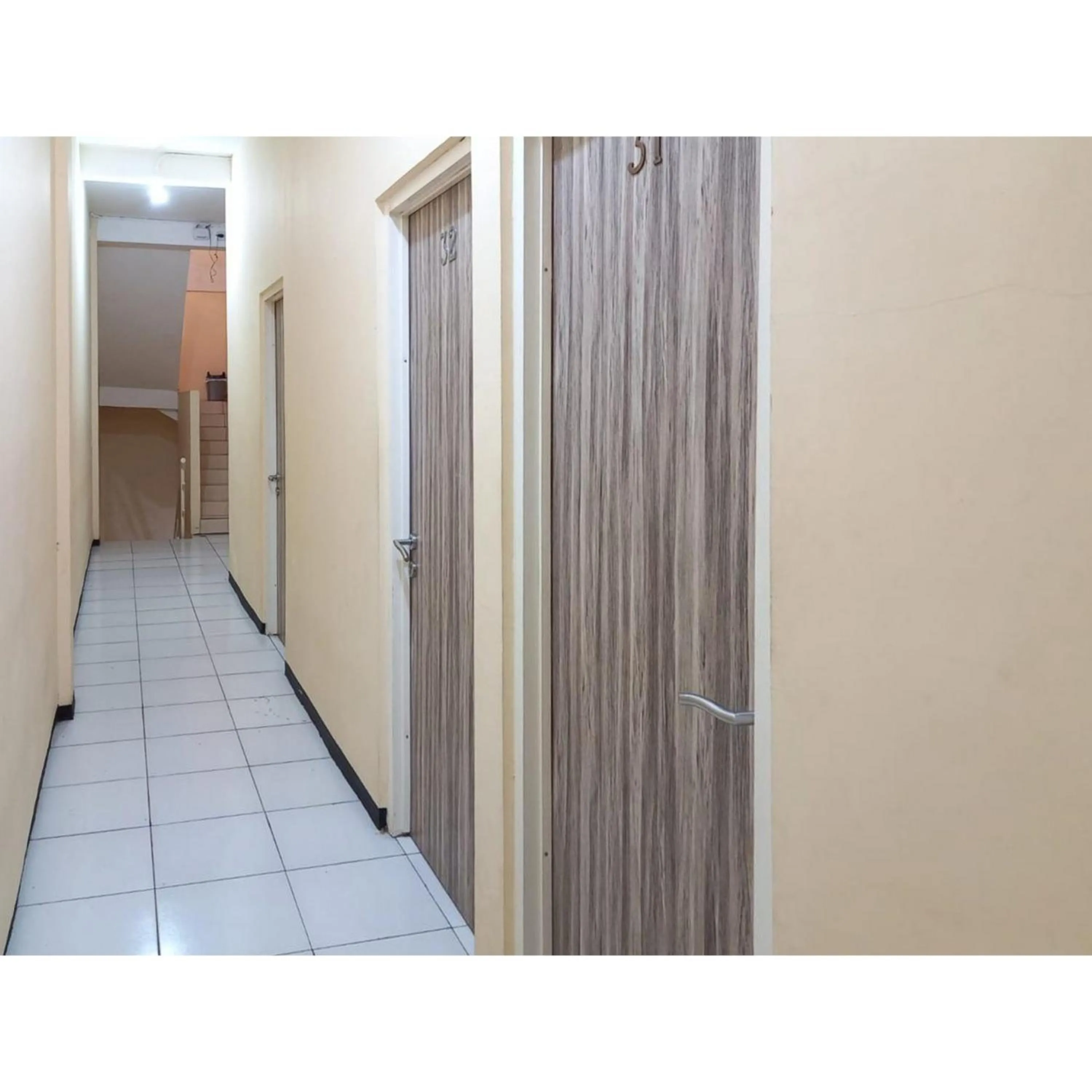 Property building in RedDoorz at Luxury Homestay near Aloha Waru Surabaya