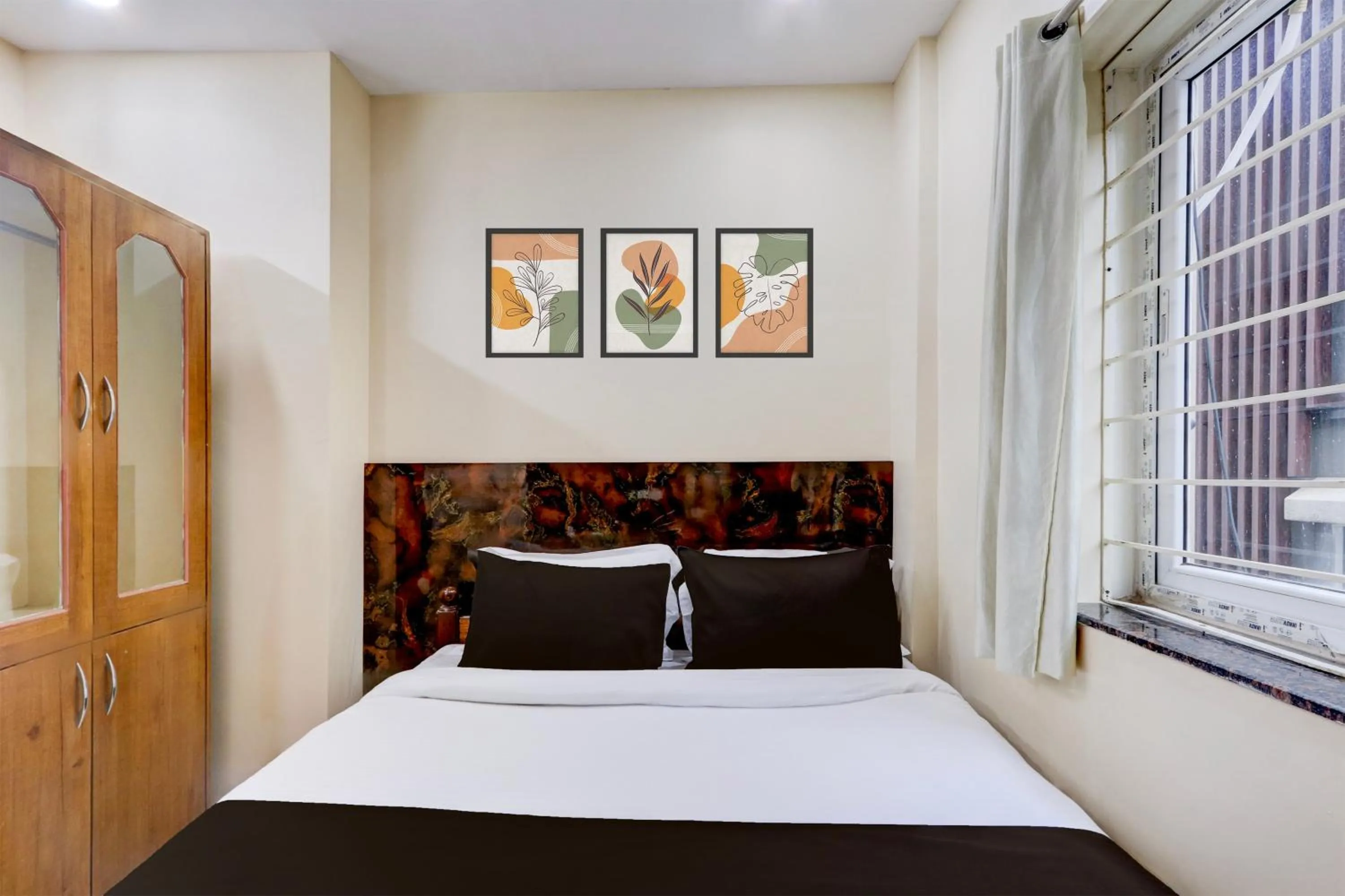 Bedroom, Bed in Hotel O Sai Manikanta Homes