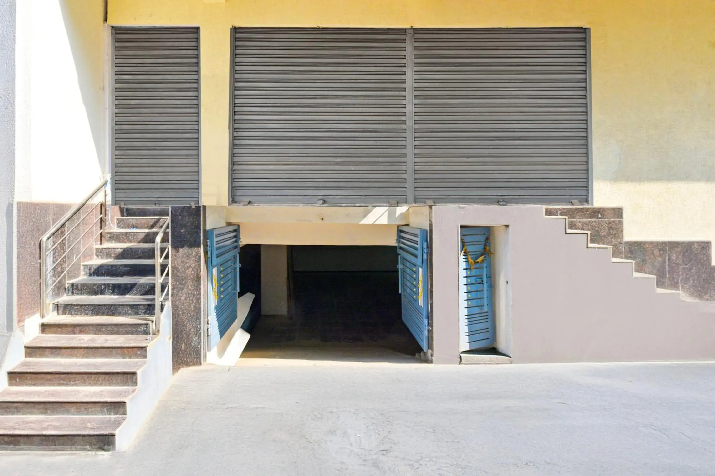 Facade/entrance in Super Collection O Jagadgirigutta Road Facade/entrance in Super Collection O Jagadgirigutta Road