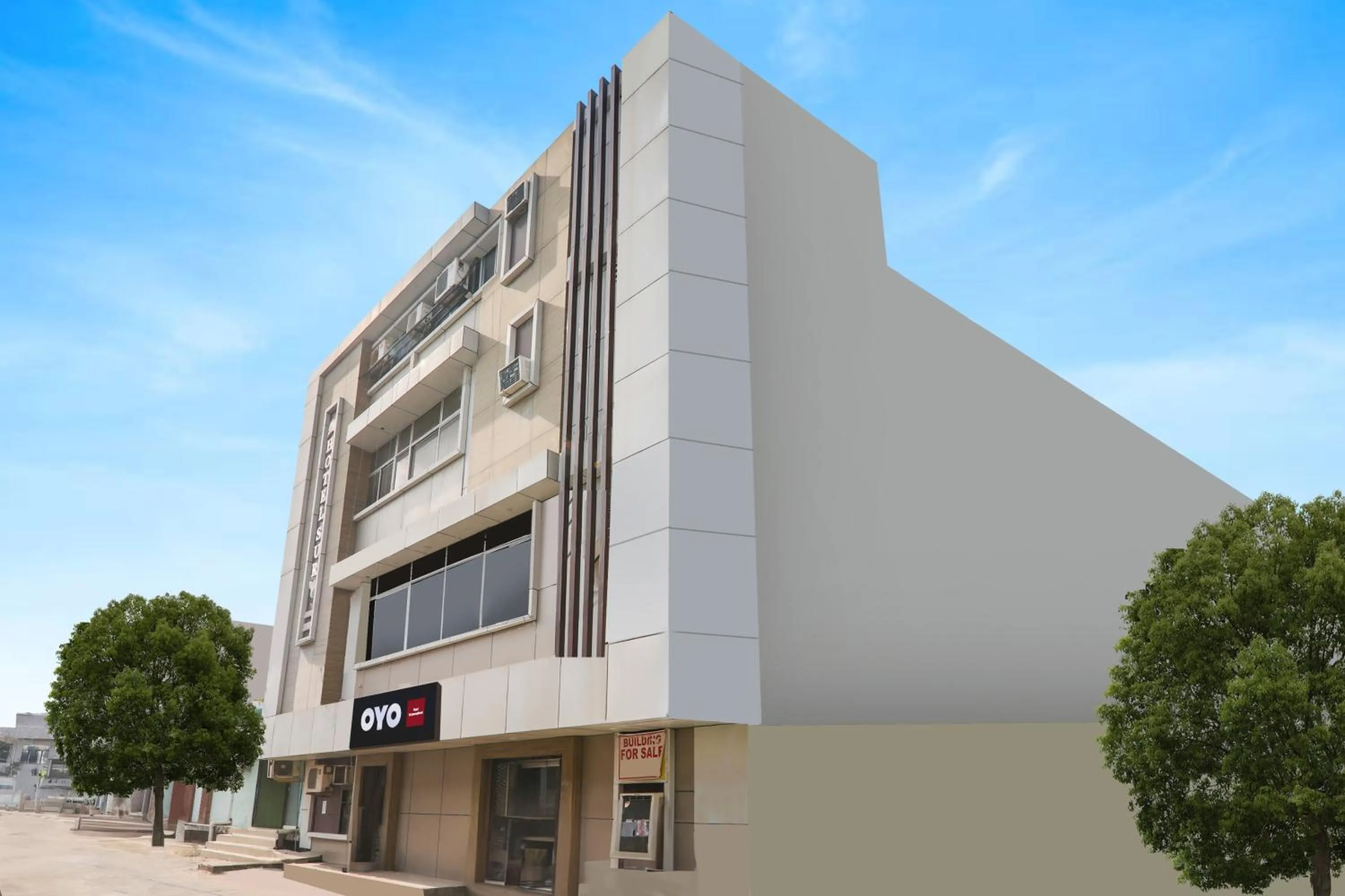 Facade/entrance in Hotel O TJ INTERNATIONAL