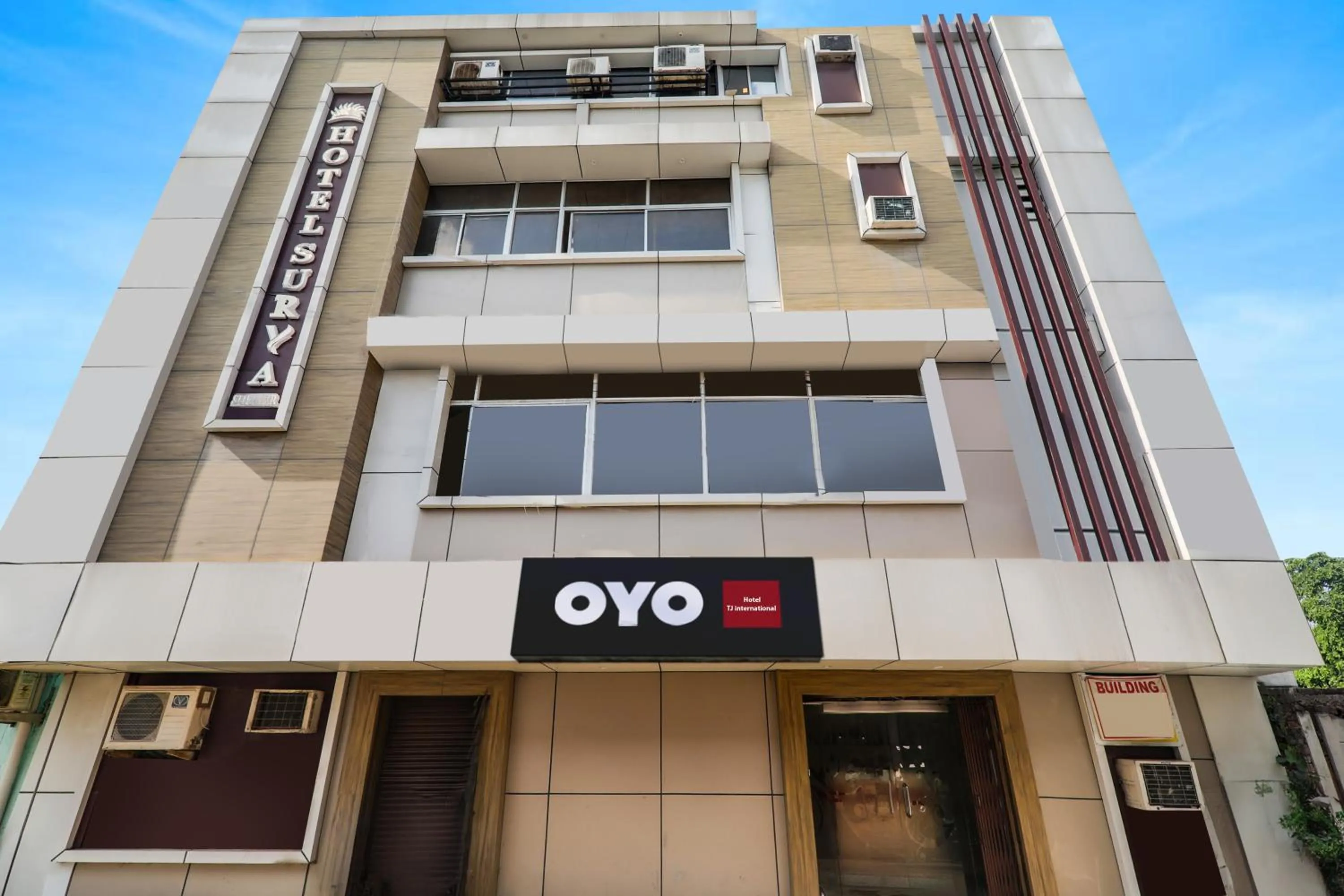 Facade/entrance in Hotel O TJ INTERNATIONAL