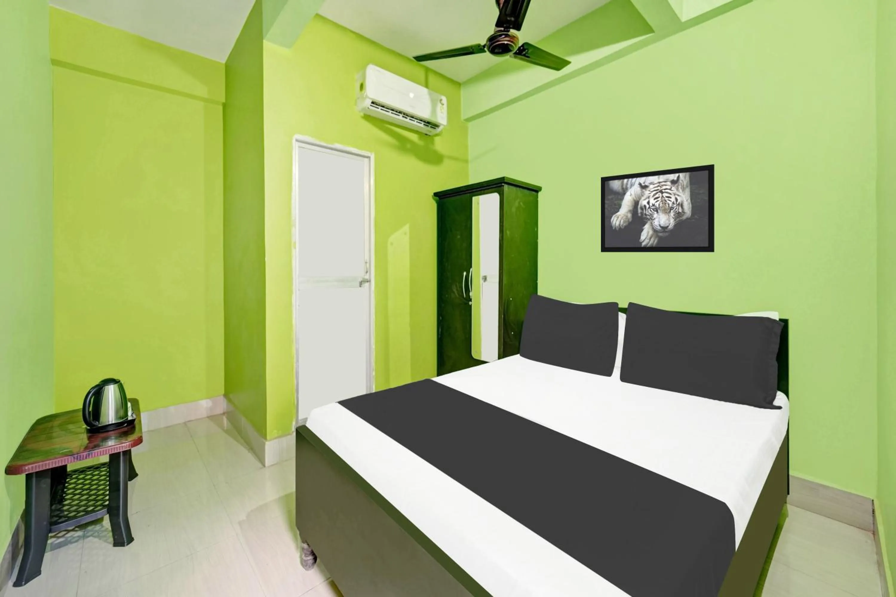 Bedroom, Bed in Hotel O Welcome