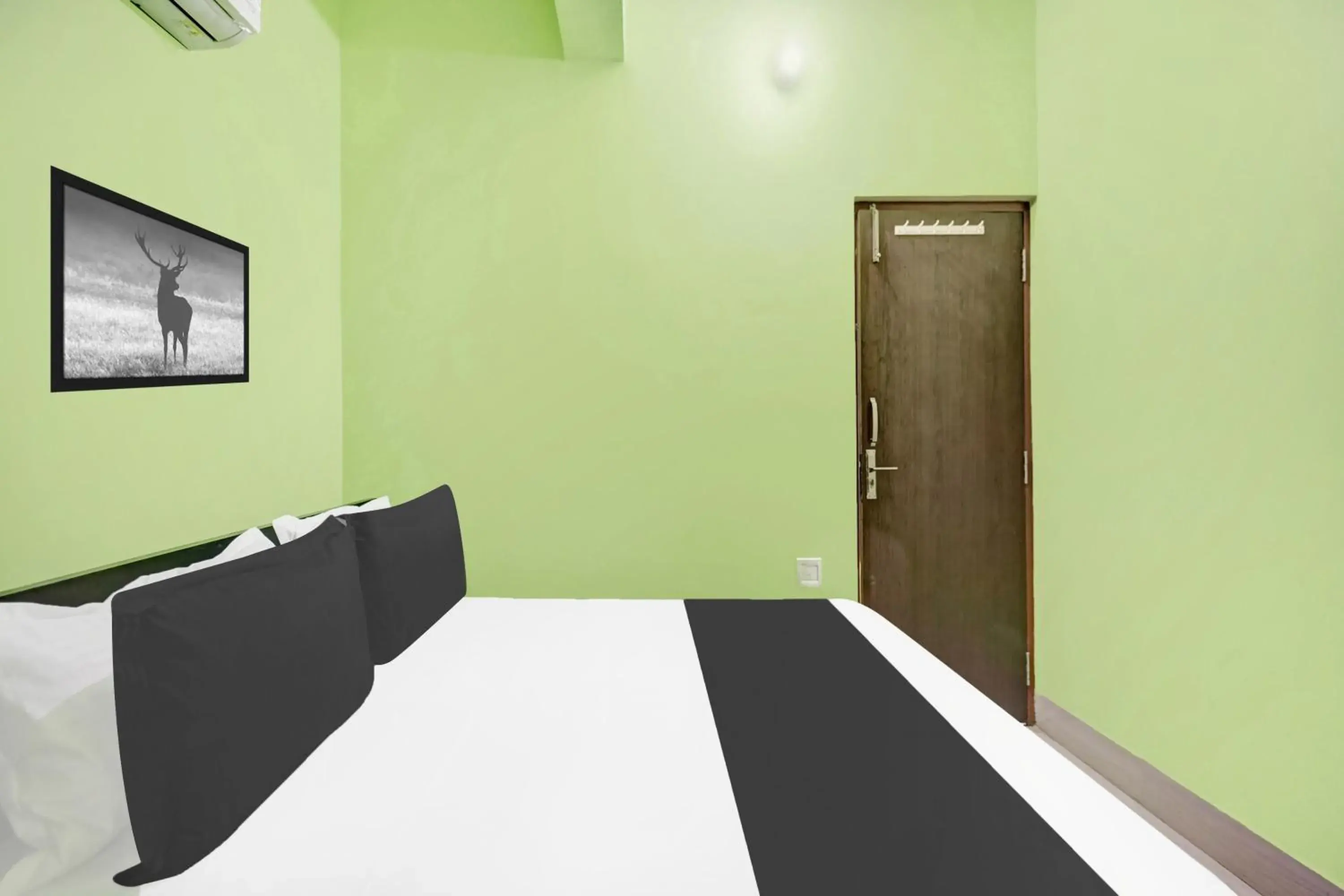 Bedroom, Bed in Hotel O Welcome Bedroom, Bed in Hotel O Welcome