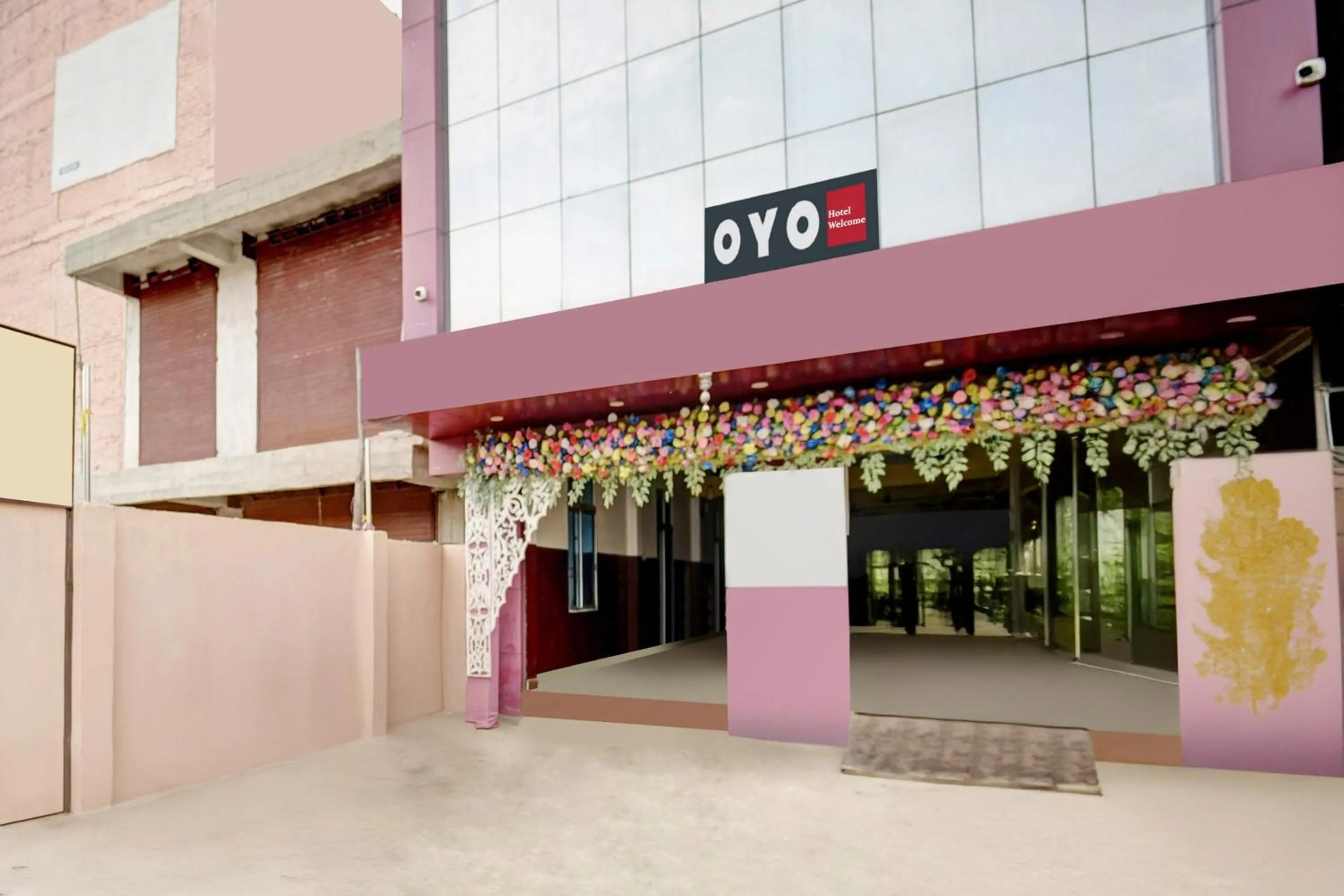 Facade/entrance in Hotel O Welcome