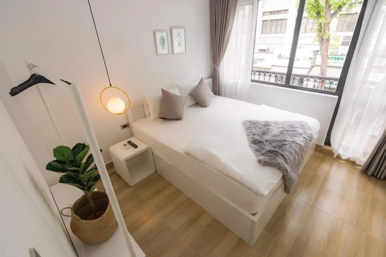 Photo of the whole room, Bed in Drumie Home - salesOTAvn