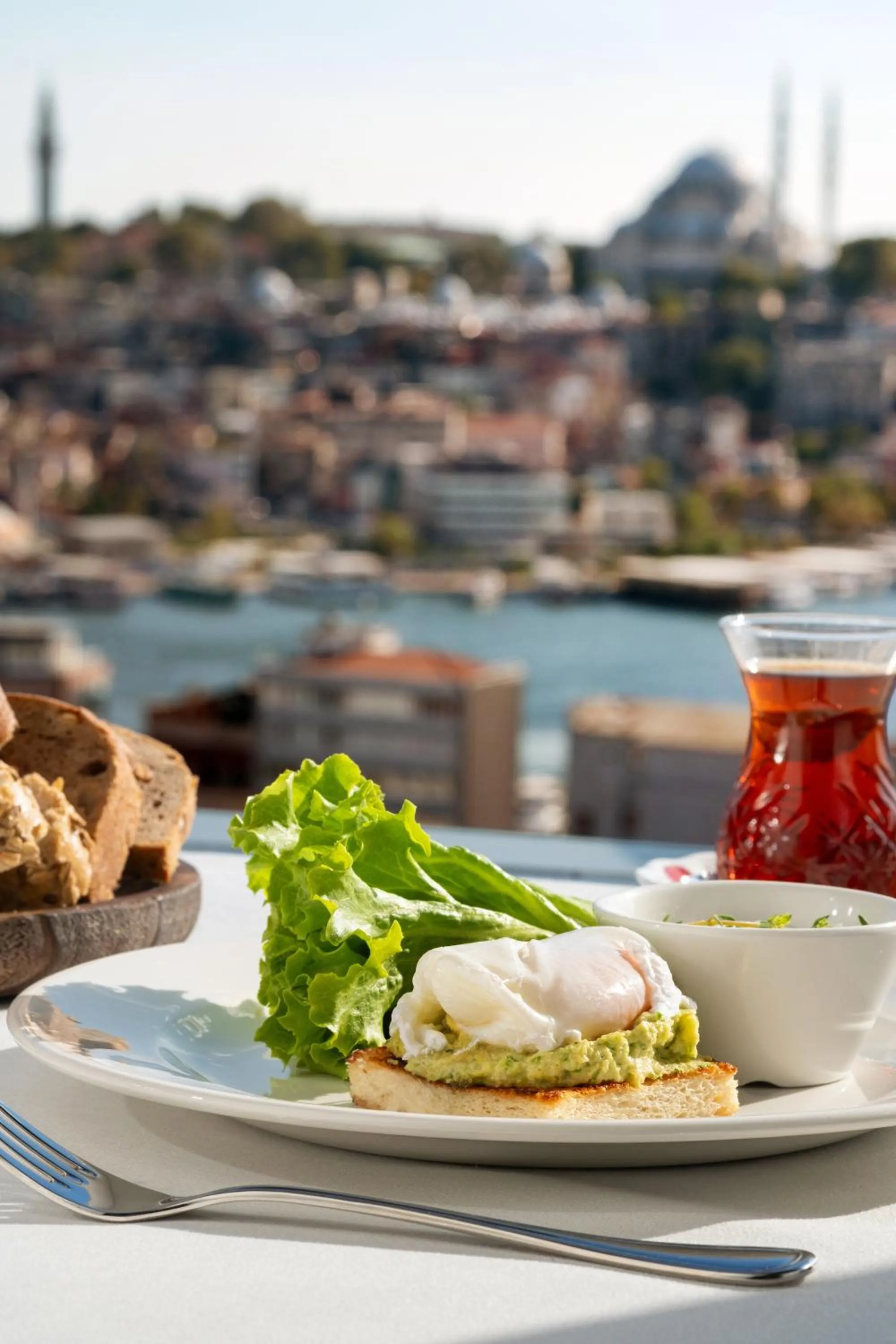 Breakfast in The Hotels, Galata