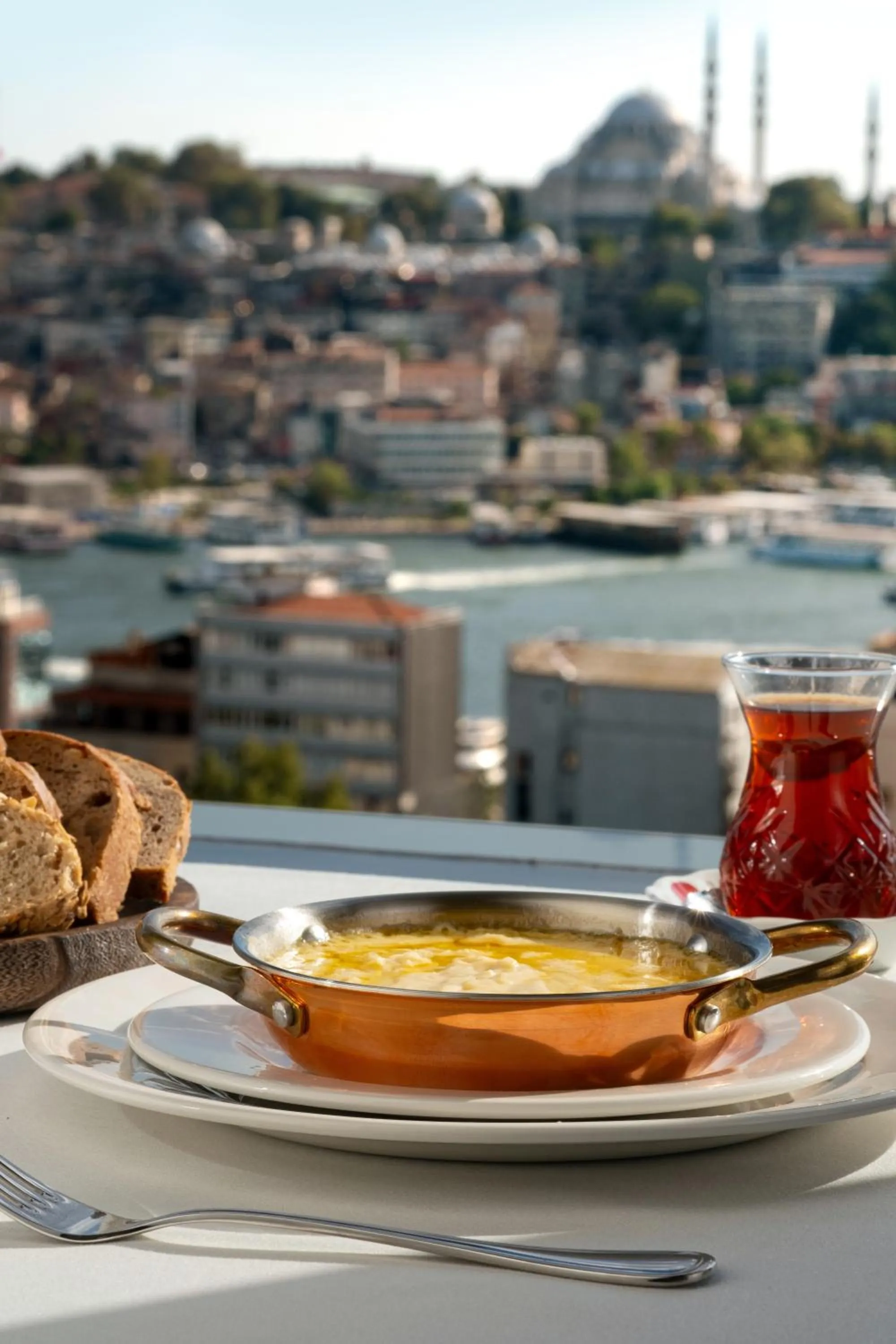 Breakfast in The Hotels, Galata