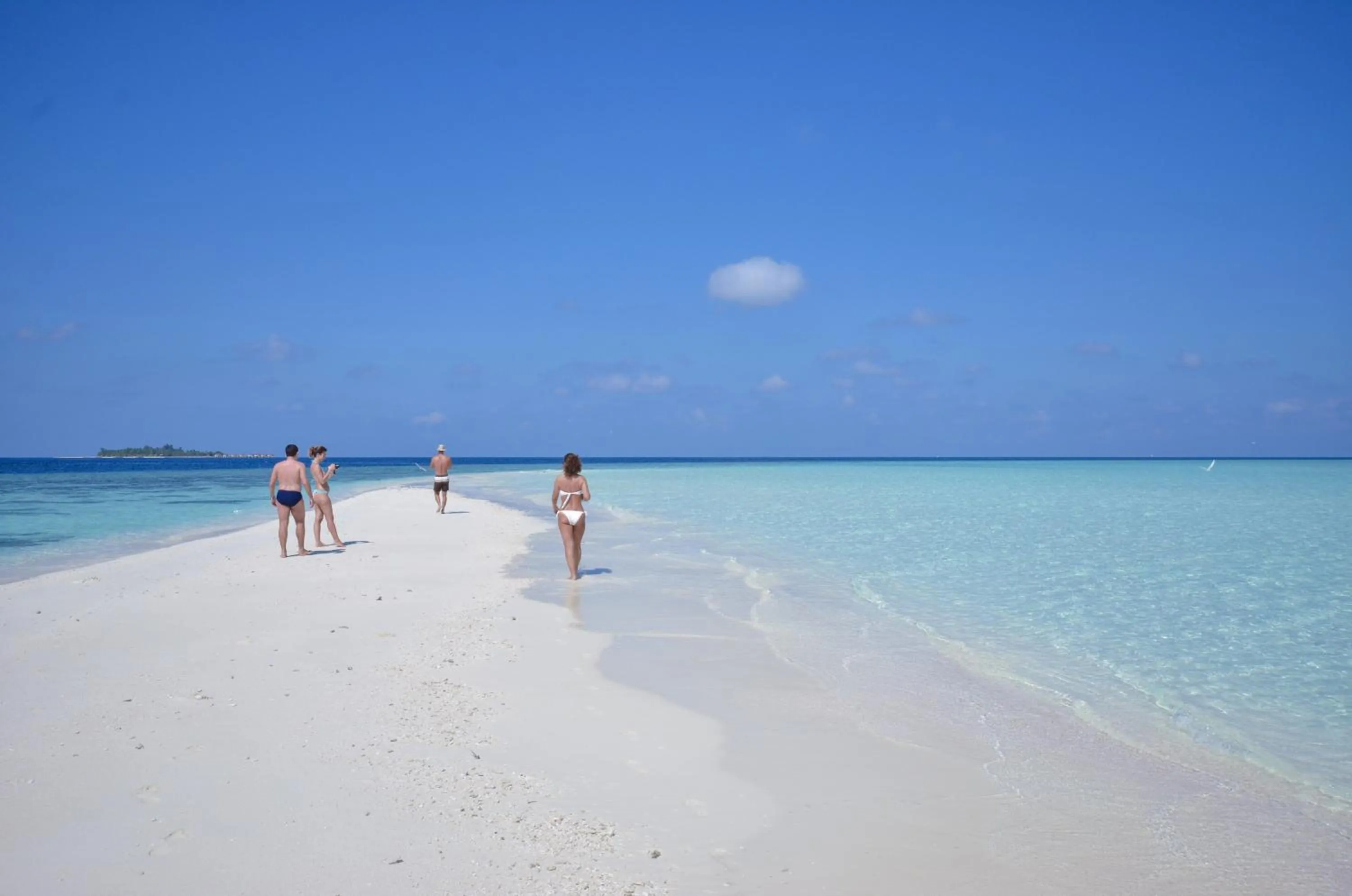 Beach in Ganduvaru Villa