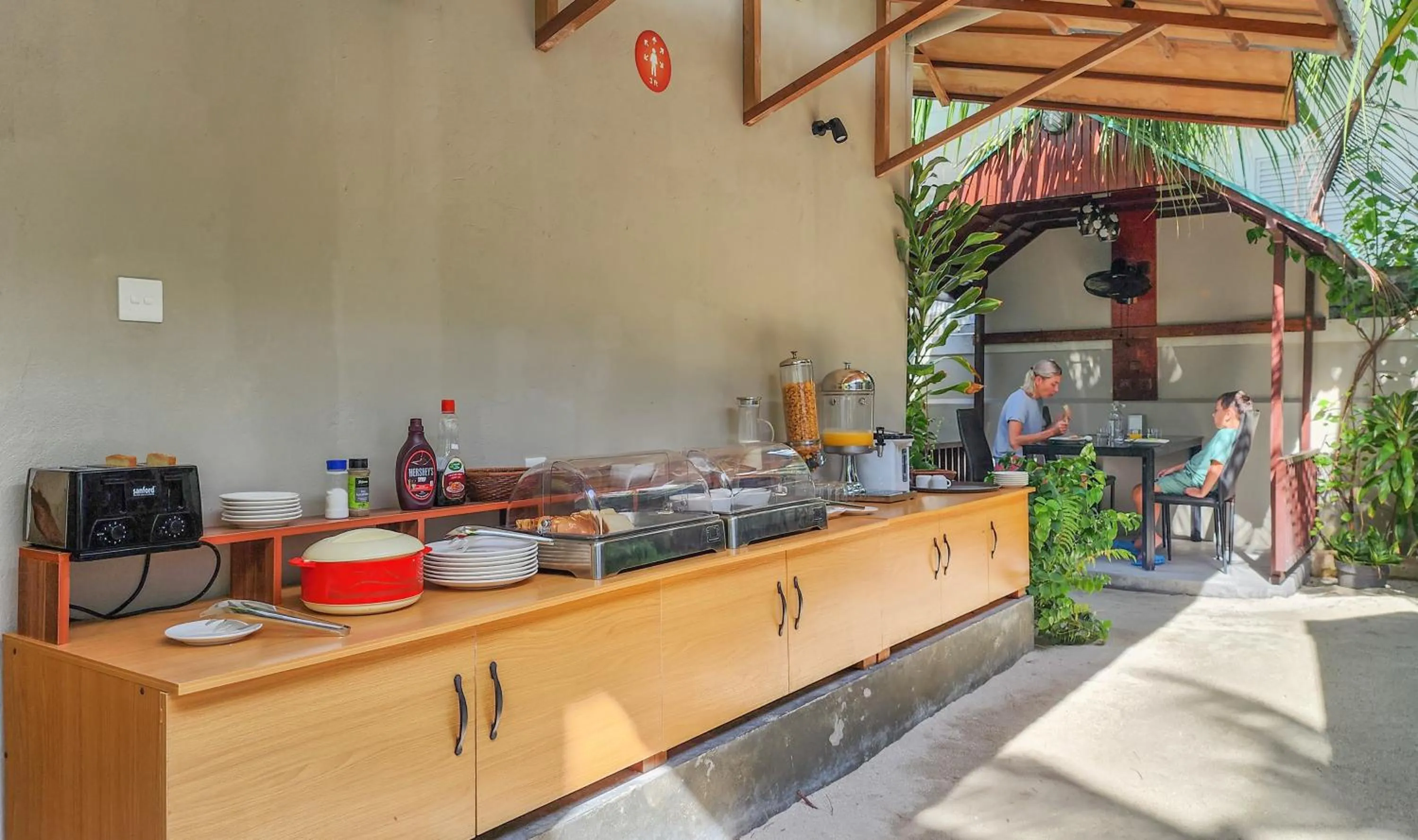 Breakfast in Ganduvaru Villa
