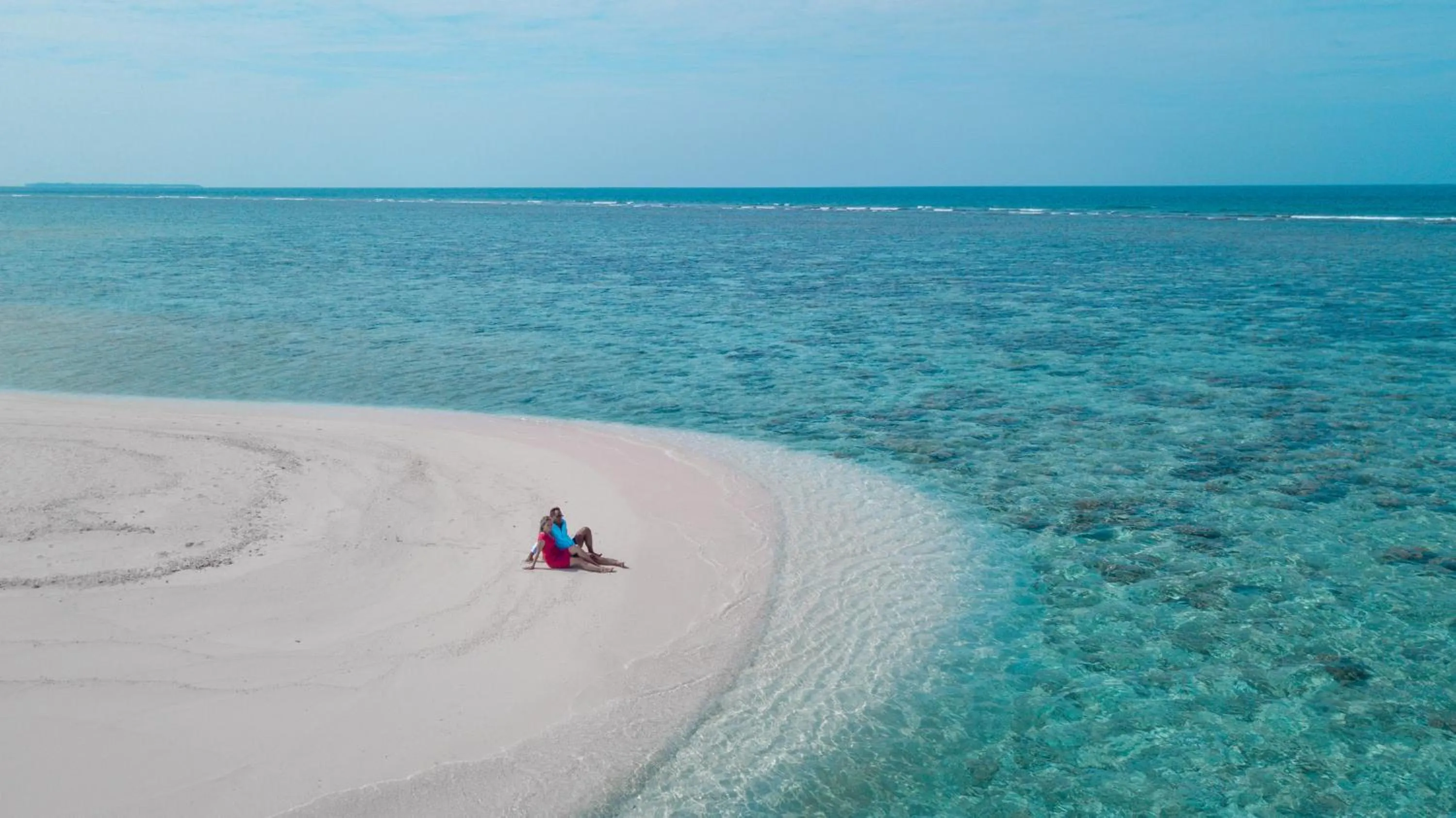 Beach in Ganduvaru Villa