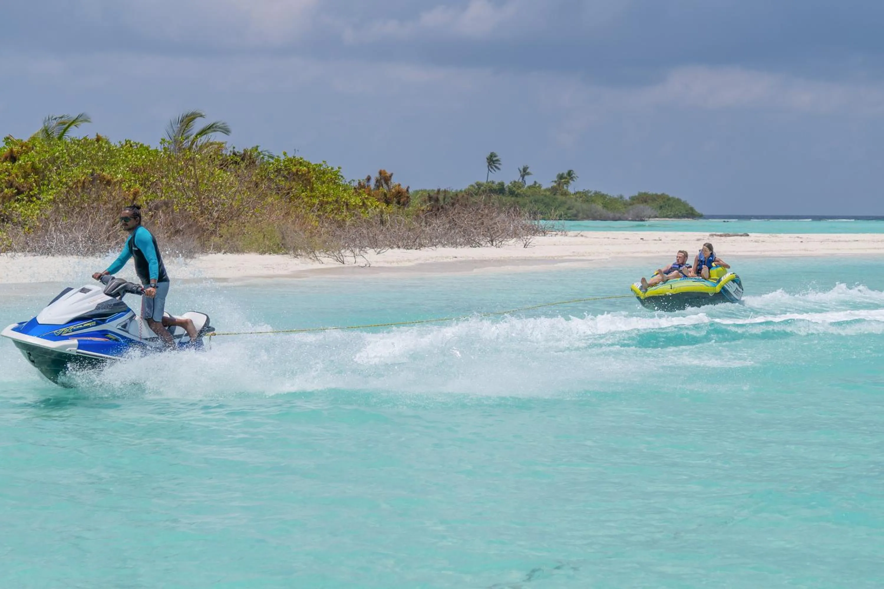 Beach in Ganduvaru Villa