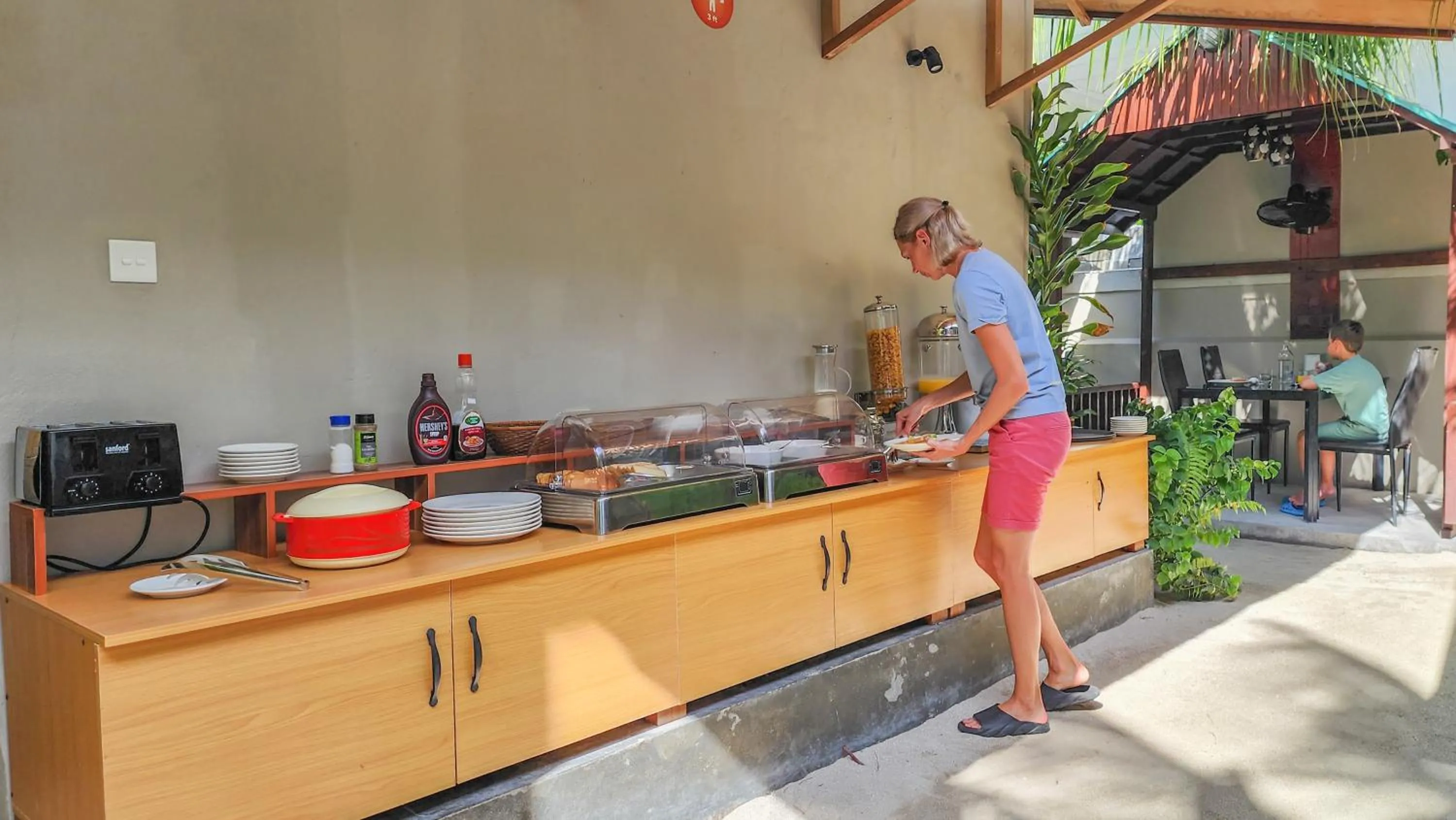 Breakfast in Ganduvaru Villa
