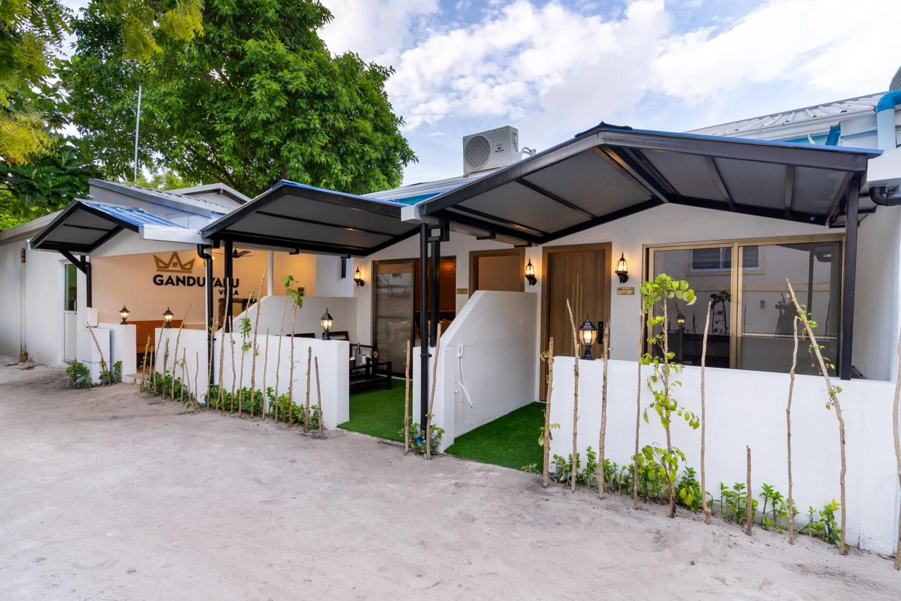 Property building in Ganduvaru Villa