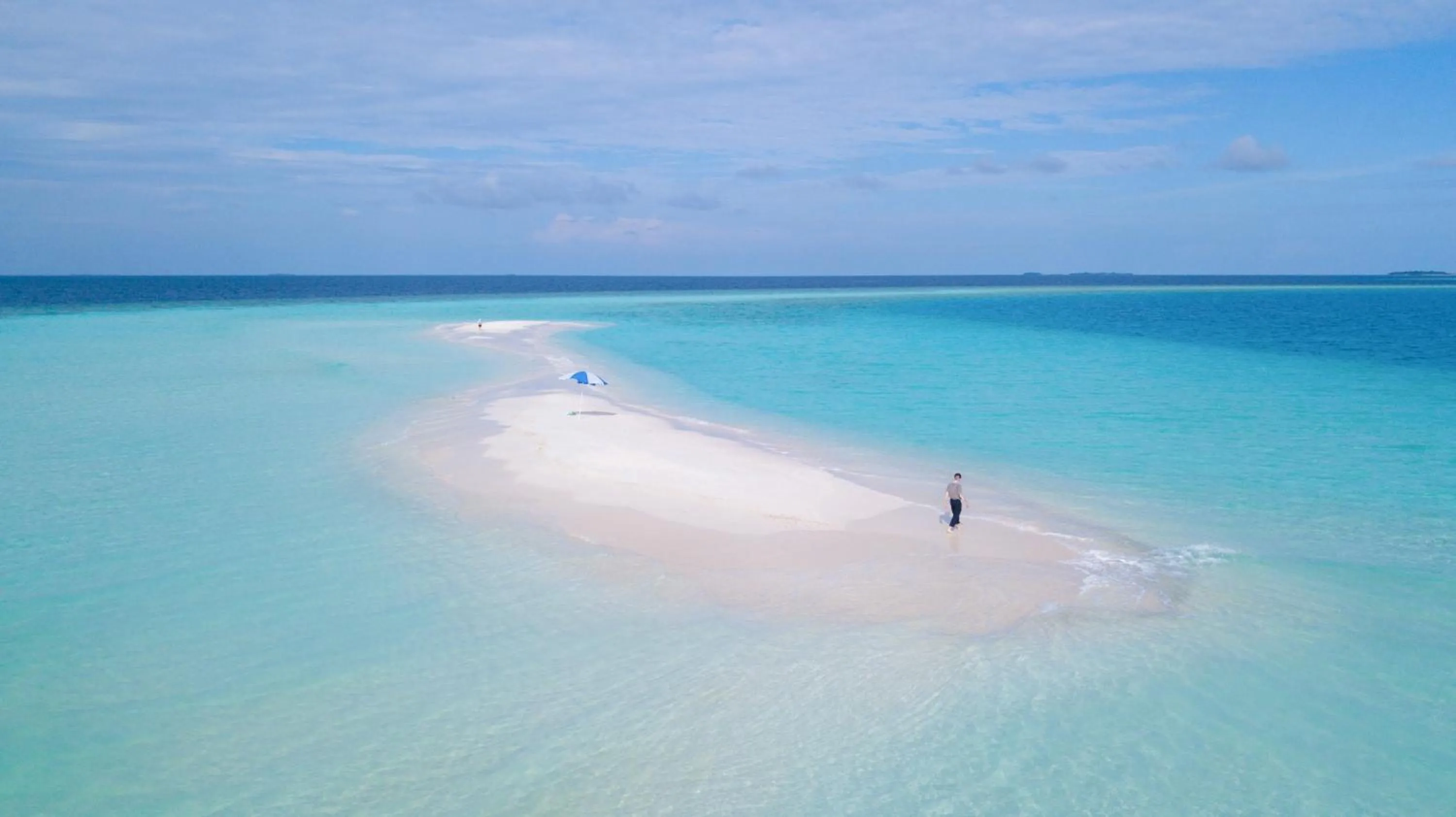Beach in Ganduvaru Villa