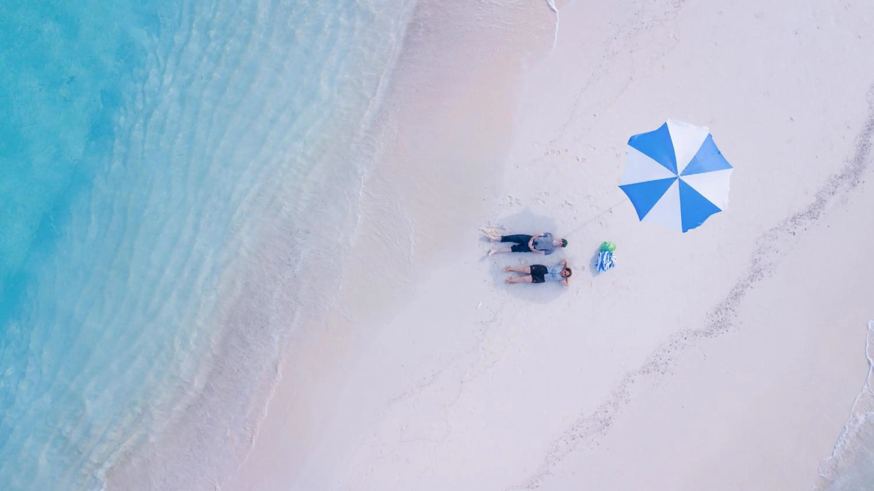 Beach in Ganduvaru Villa