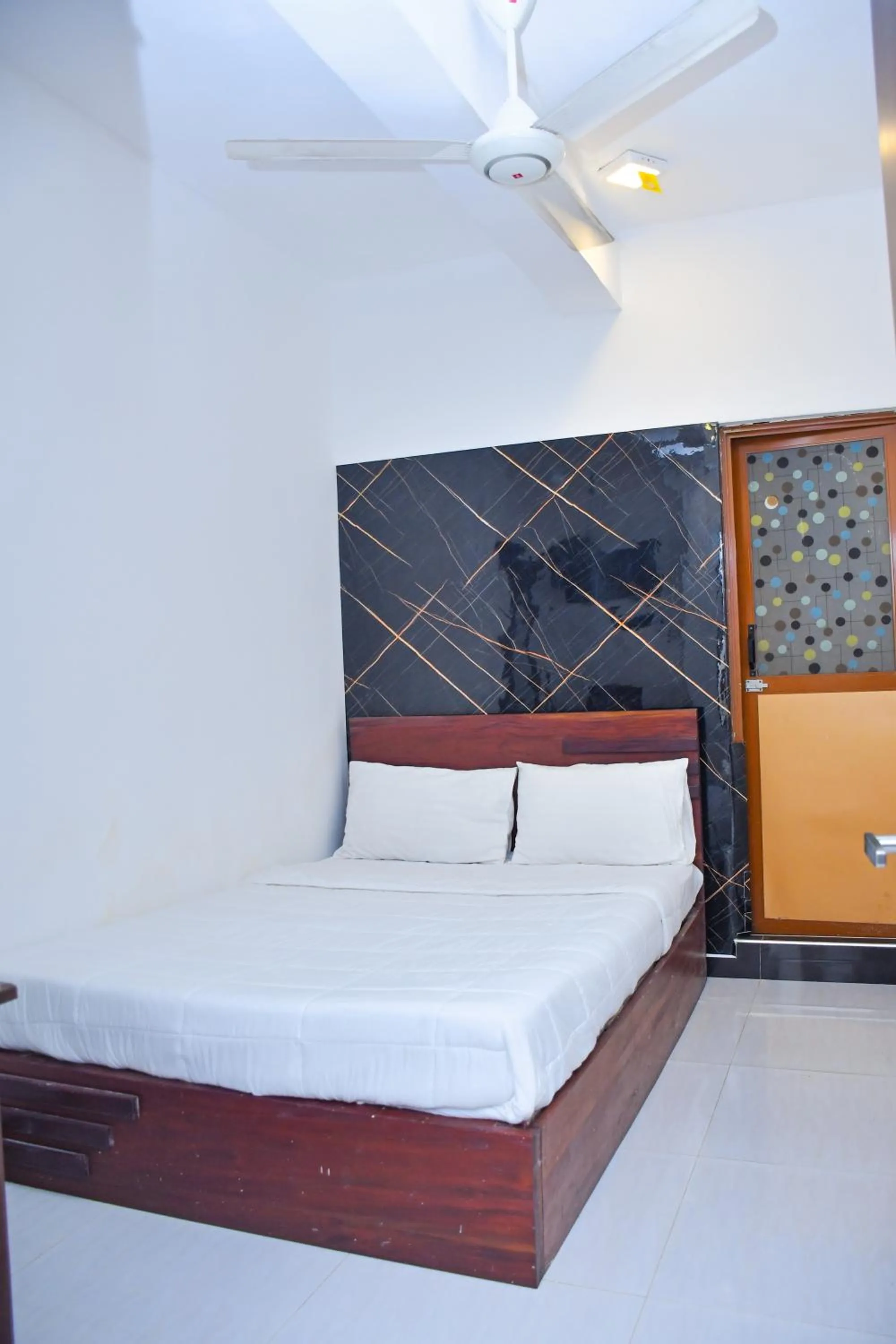 Bed in Ez Stay Guesthouse