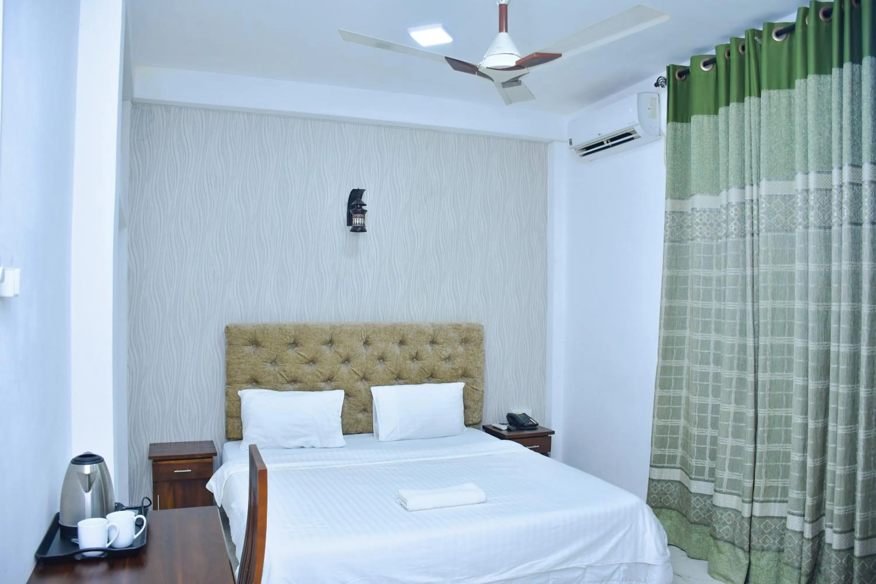 Bed in Ez Stay Guesthouse