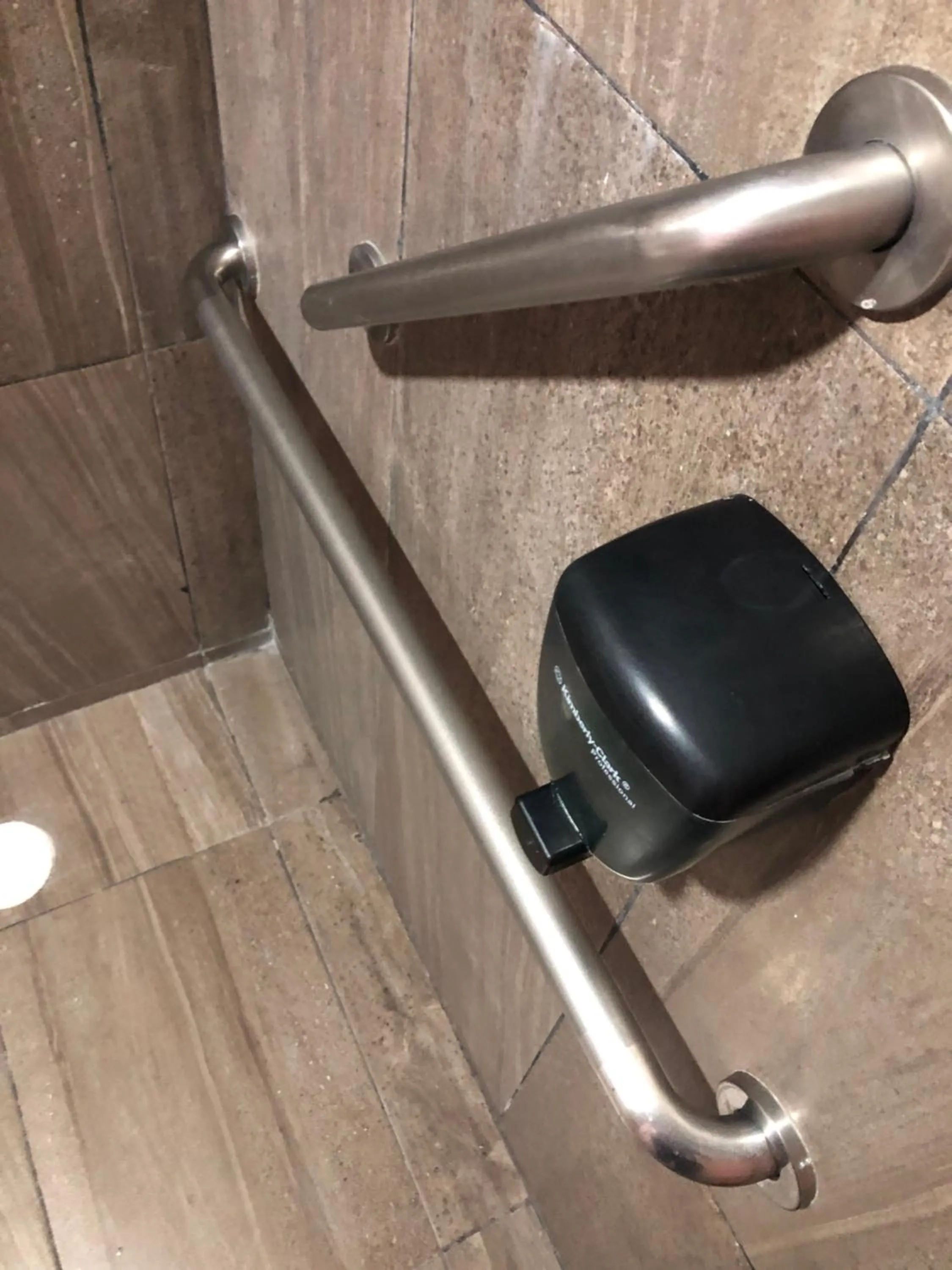 Shower in Hotel Tepeyac 402 León Calzada