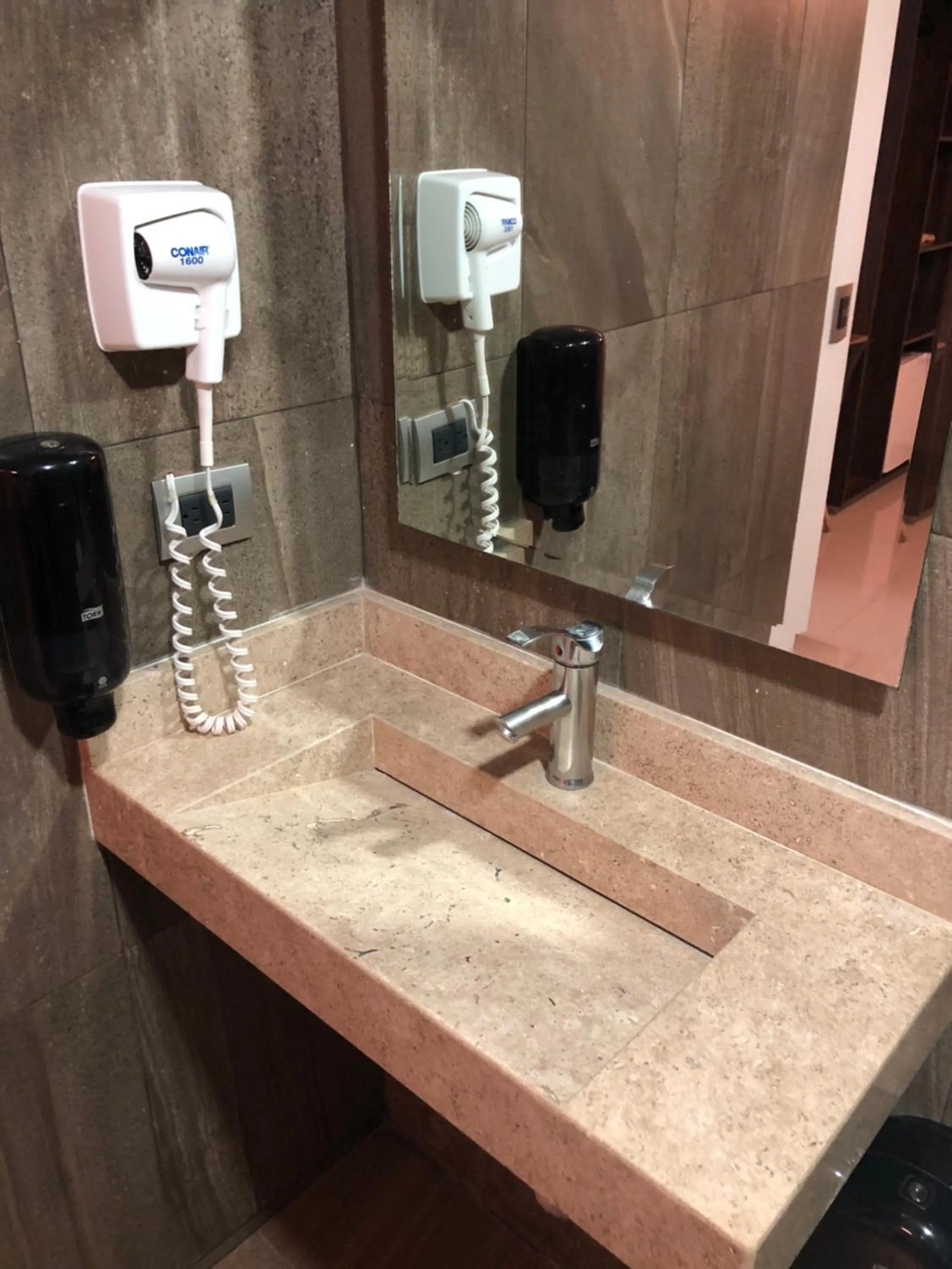 Toilet in Hotel Tepeyac 402 León Calzada