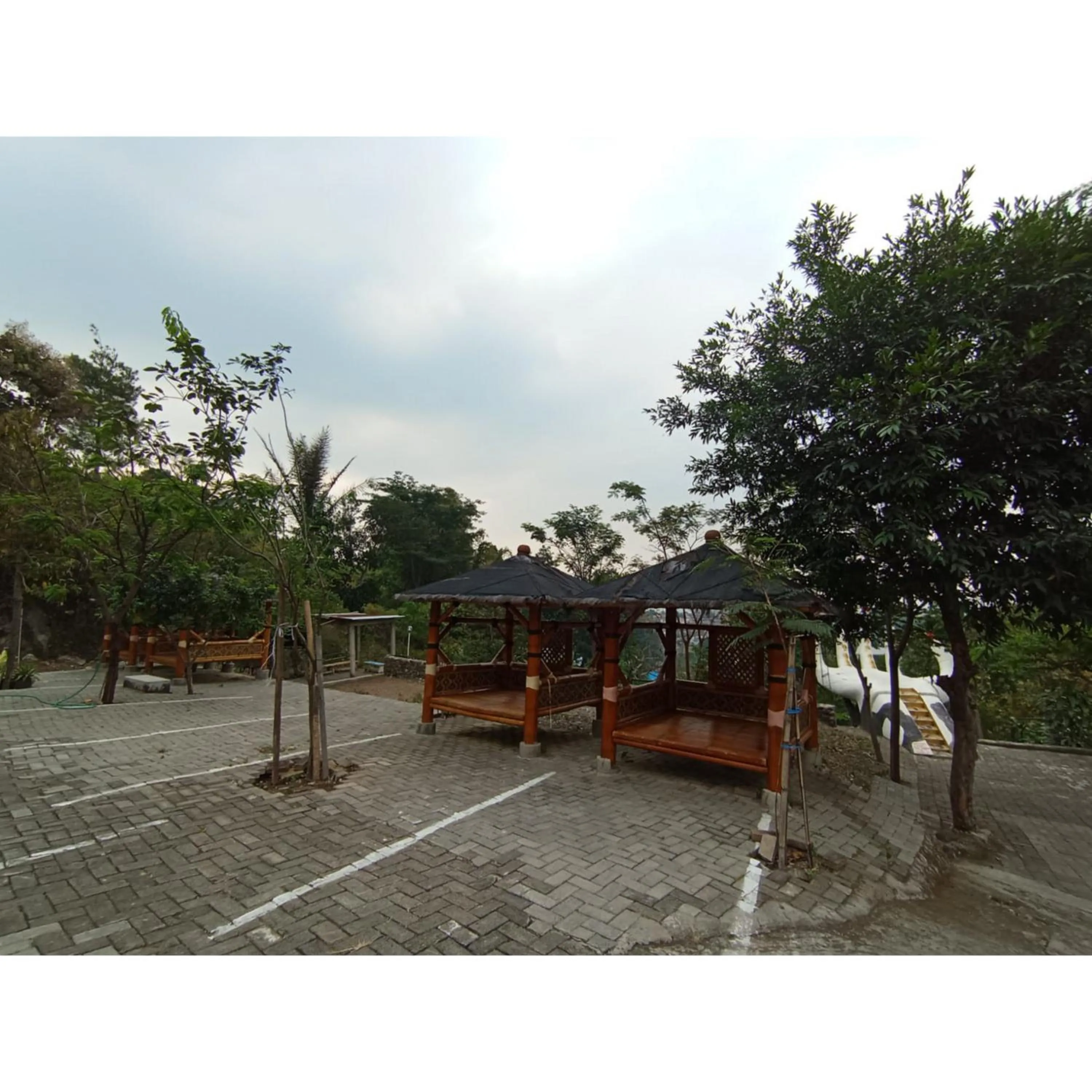 Villa Asia Jaya RedPartner