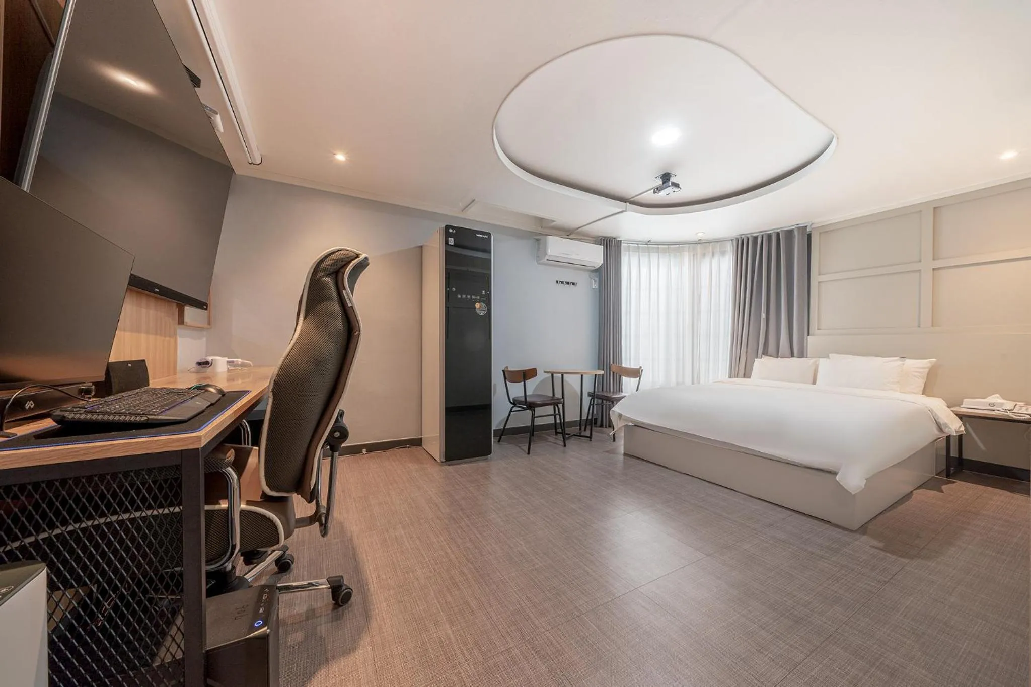 Bed in Curve Hotel Iksan